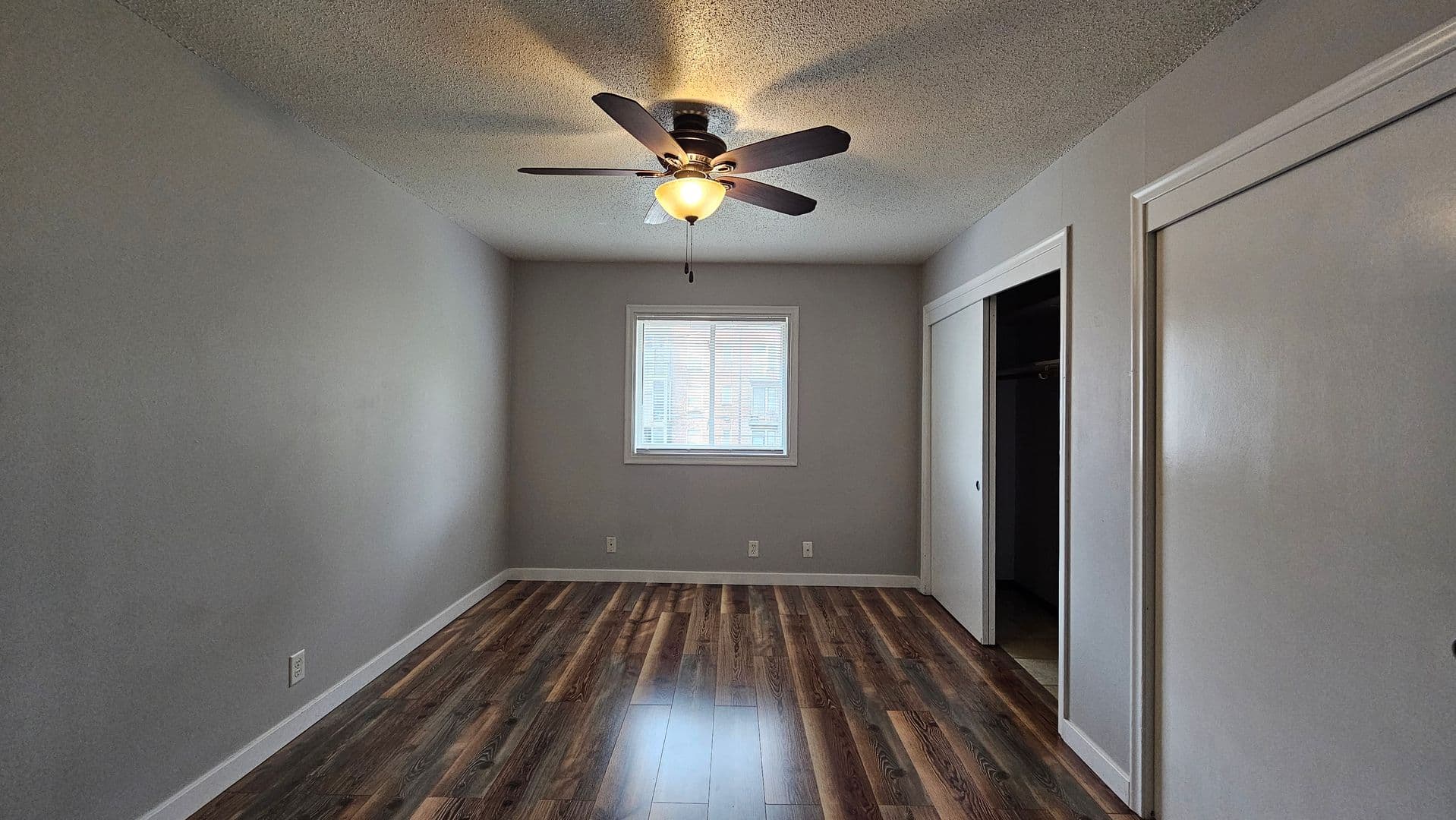 Omaha Apartment: 622 S 36th St