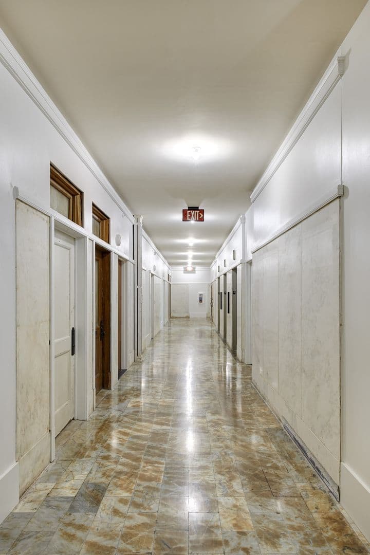 Des Moines Apartment: 218 6th Ave