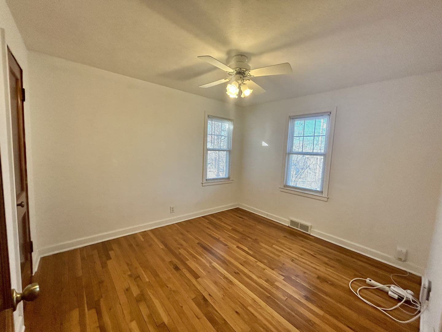 Omaha House: 1932 S 62nd St