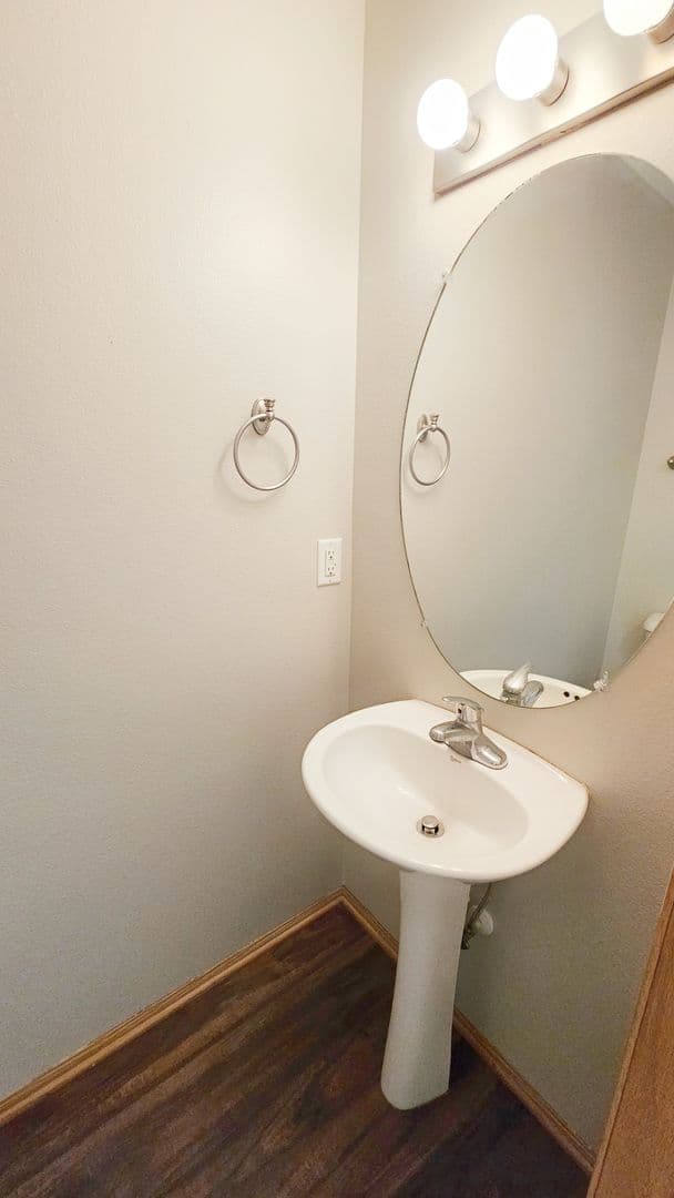 West Des Moines House: 8302 Westown Parkway