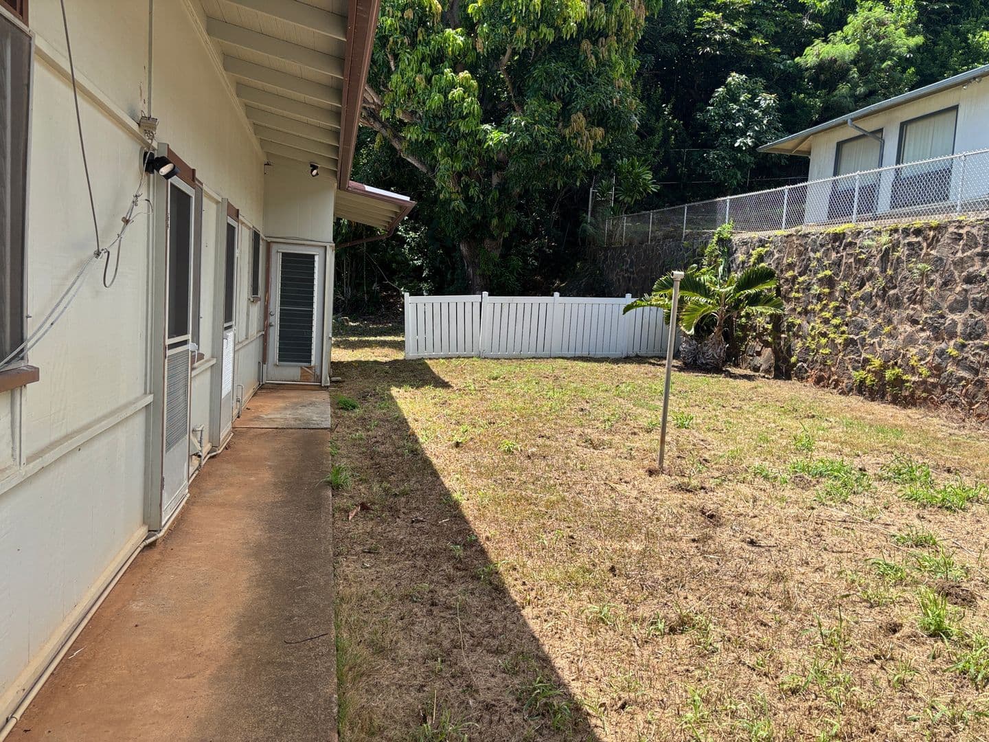 Kaneohe House: 47-130 Kaimalolo Place