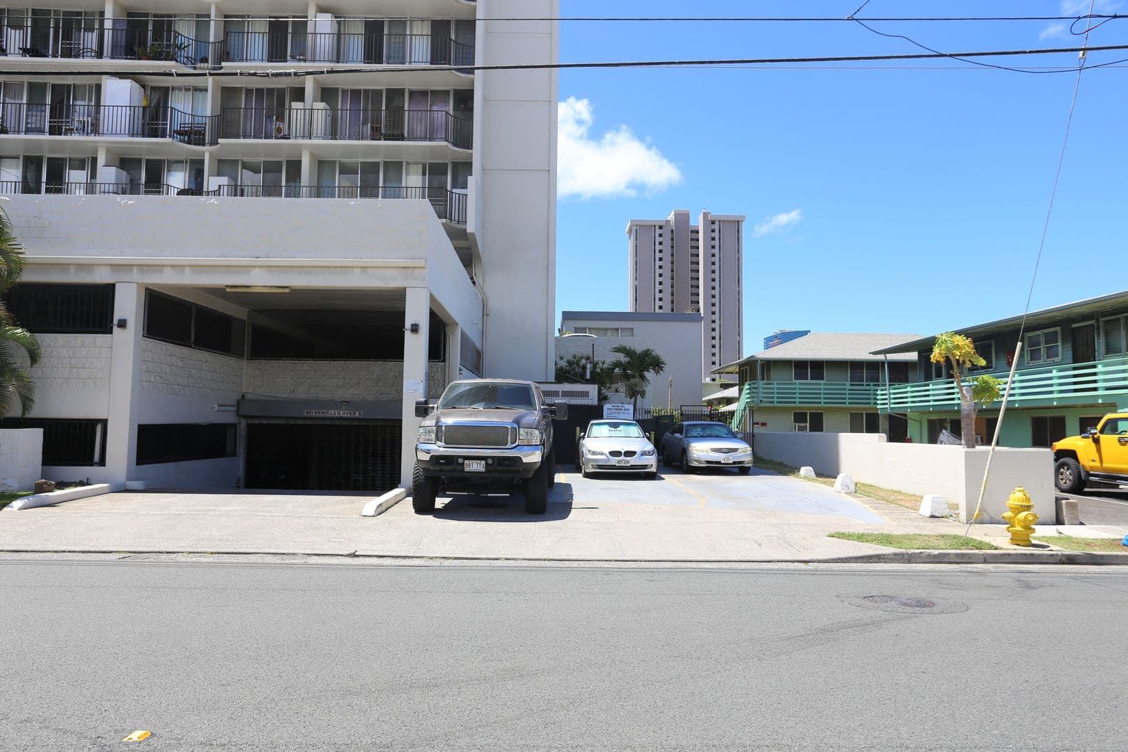 Honolulu Condo: 2121 Algaroba Street #1508