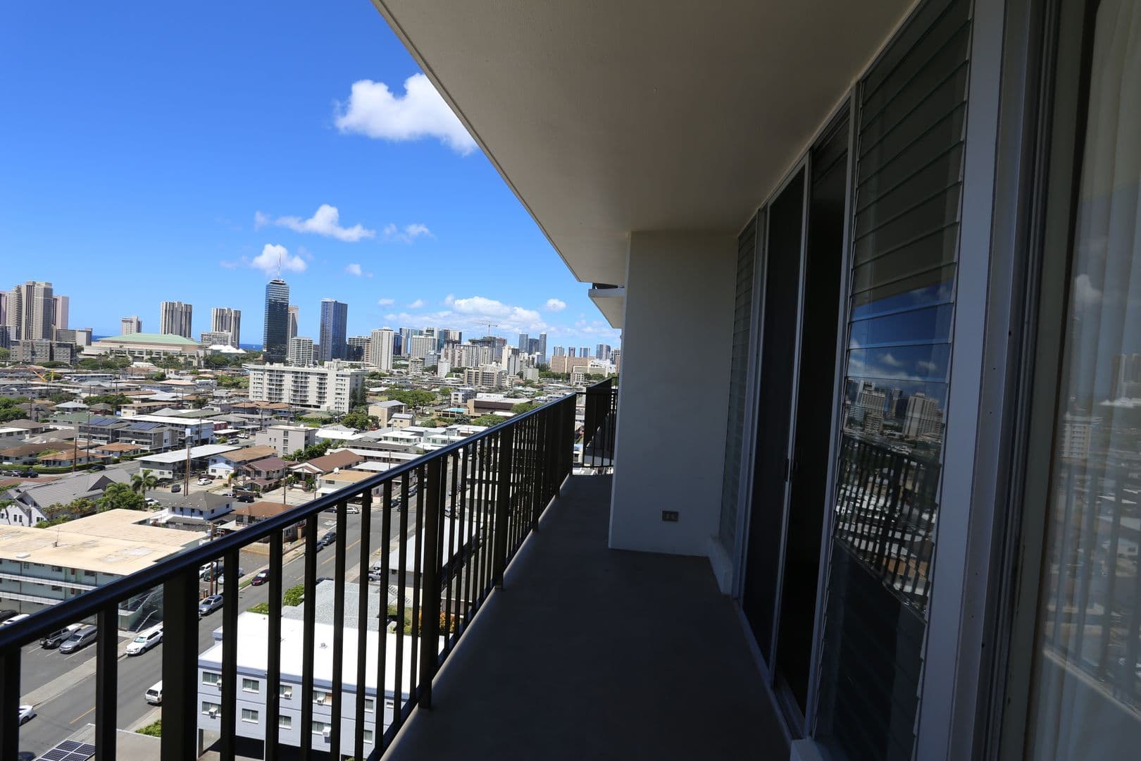 Honolulu Condo: 2121 Algaroba Street #1508