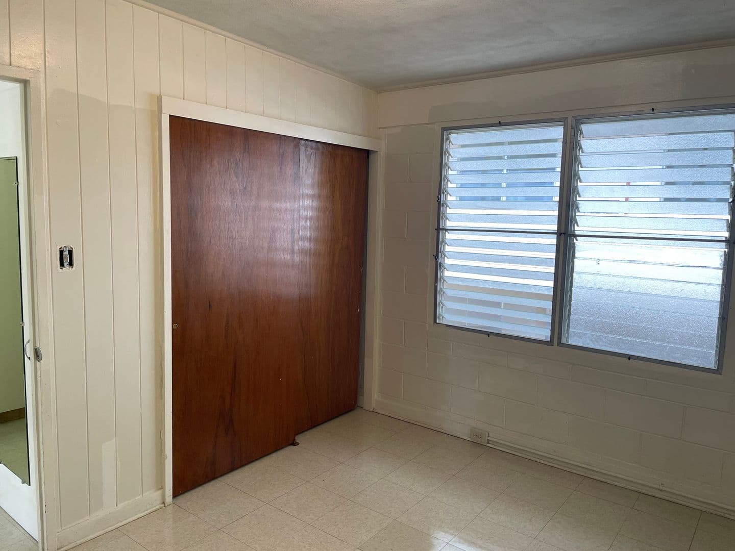 Honolulu Condo: 1249 Matlock Ave., #F