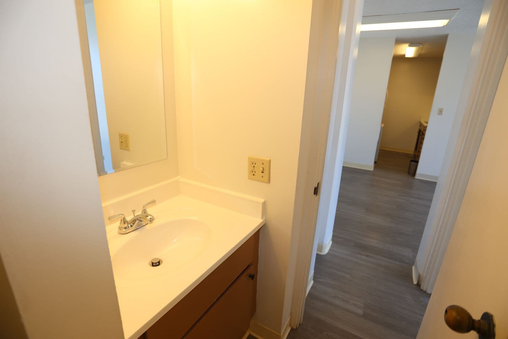 Honolulu Condo: 2121 Algaroba Street #1508