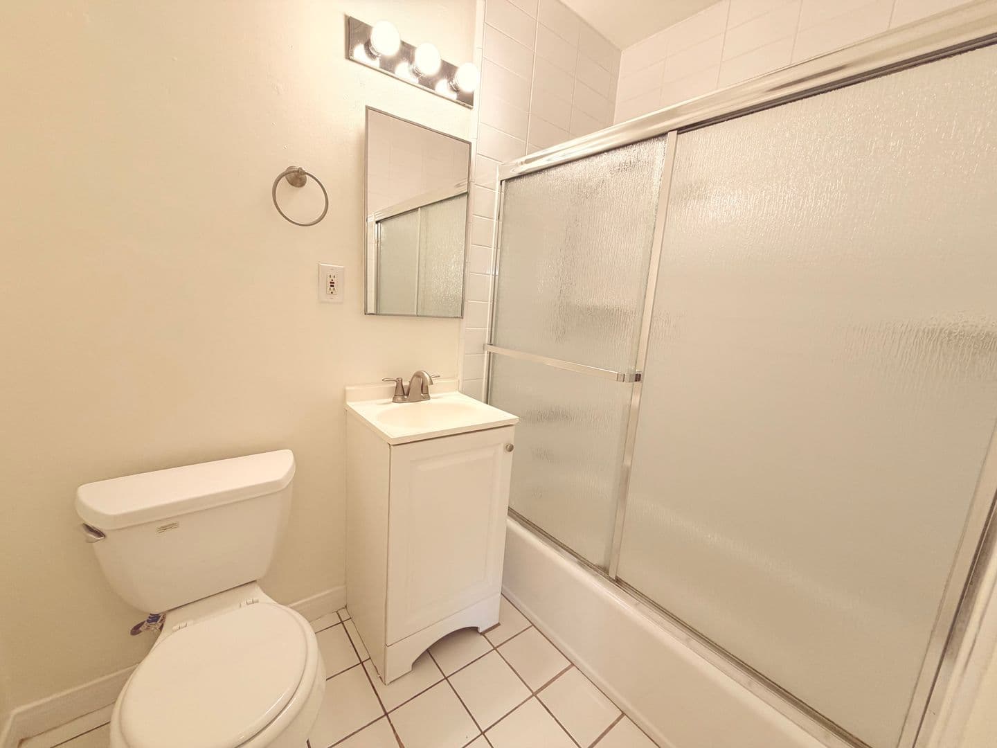 Culver City Apartment: 10860 Venice Blvd