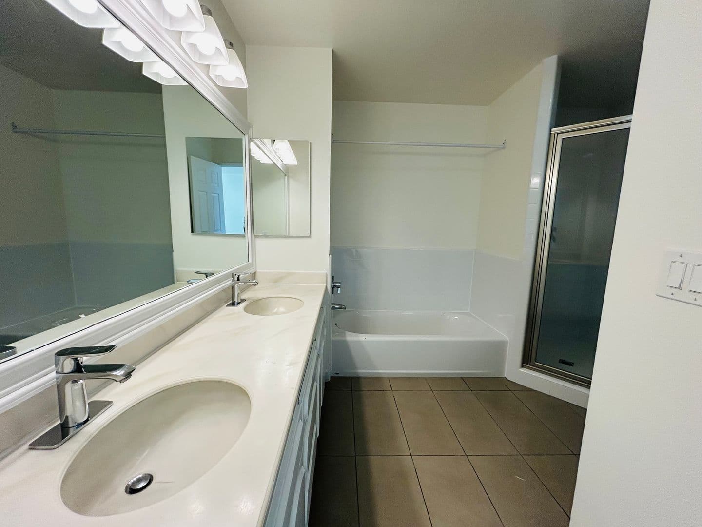 Los Angeles Apartment: 8815 W. 3rd St.
