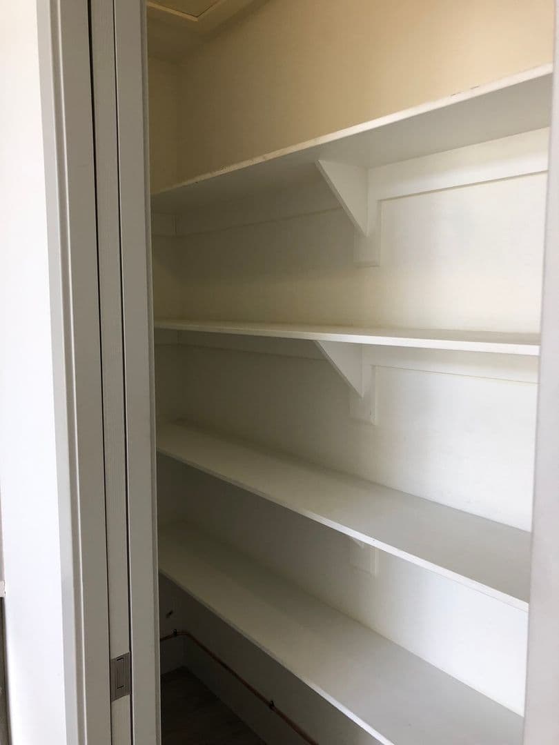 Los Angeles Apartment: 11811 Culver Blvd