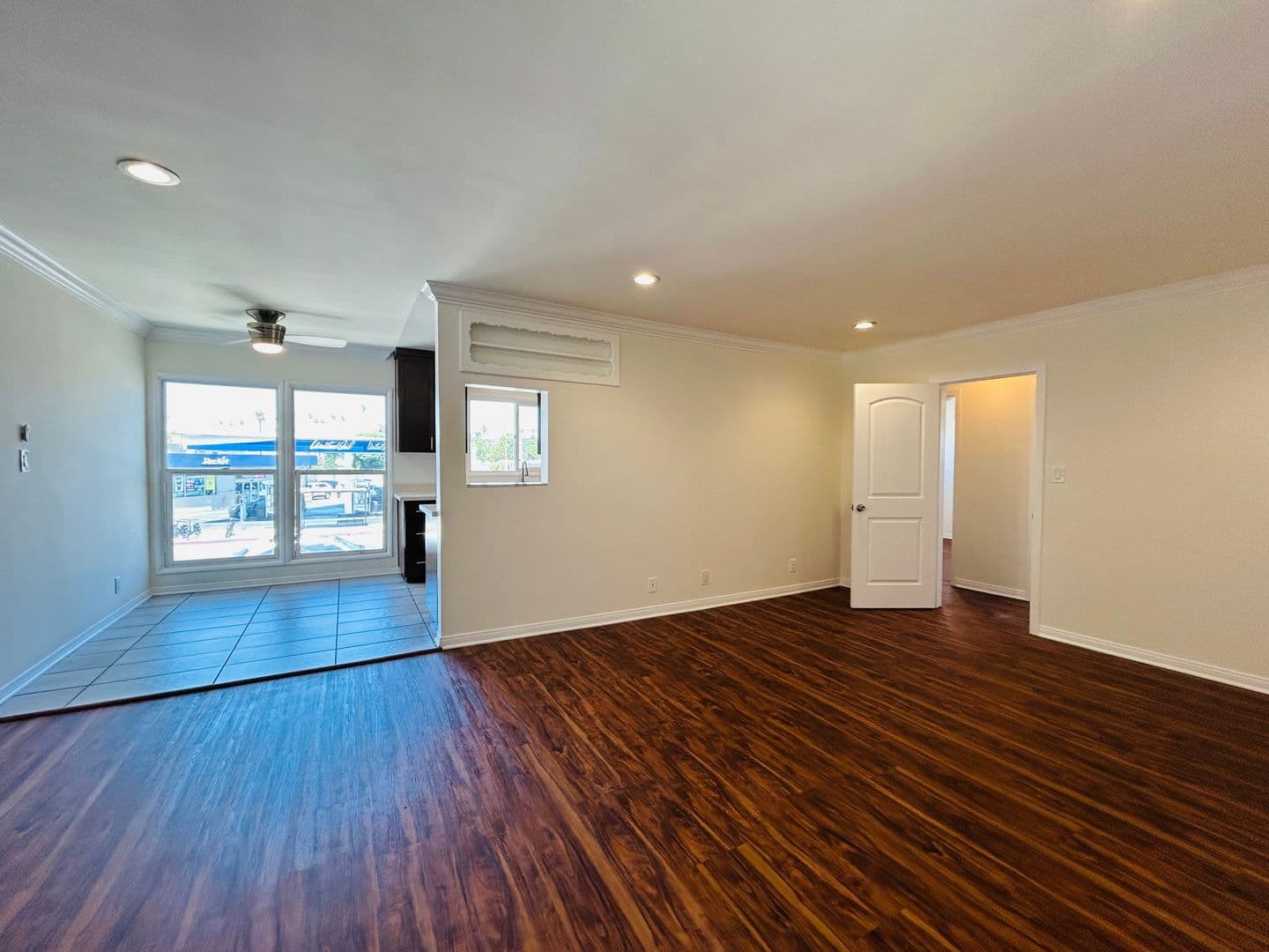 Marina del Rey Apartment: 808 Washington Blvd