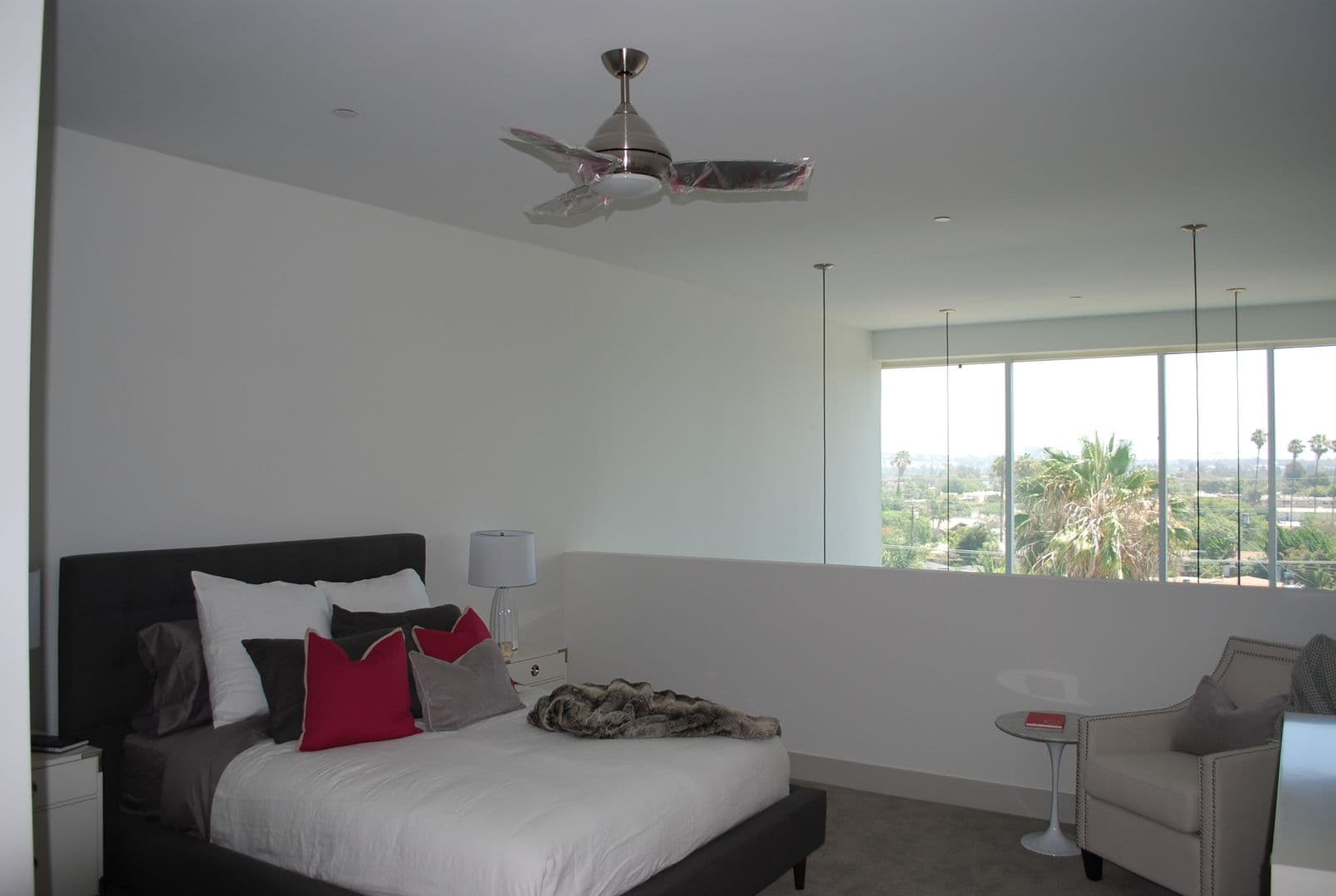 Los Angeles Apartment: 11811 Culver Blvd
