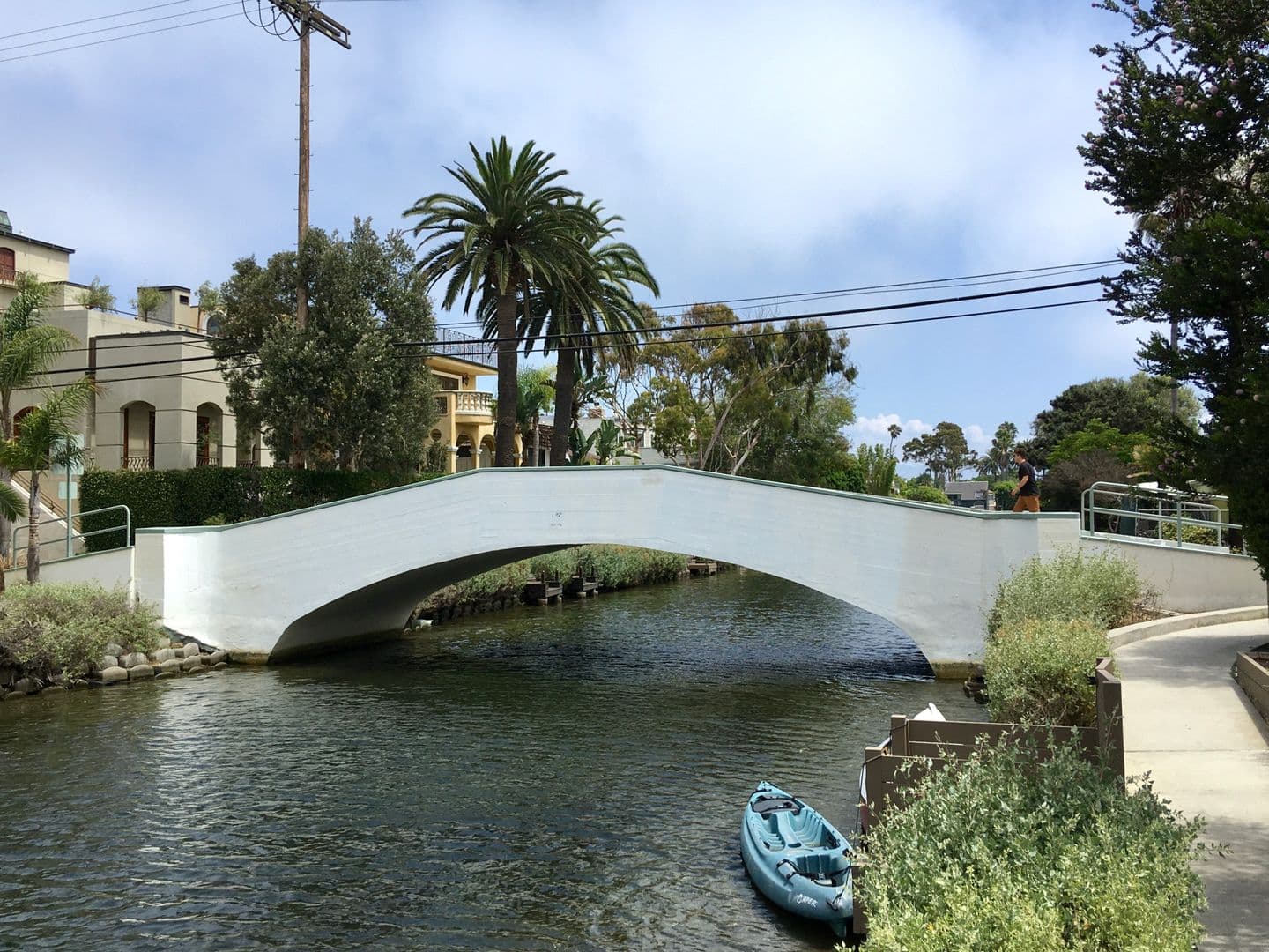 Venice Apartment: 2504 Pacific Ave.