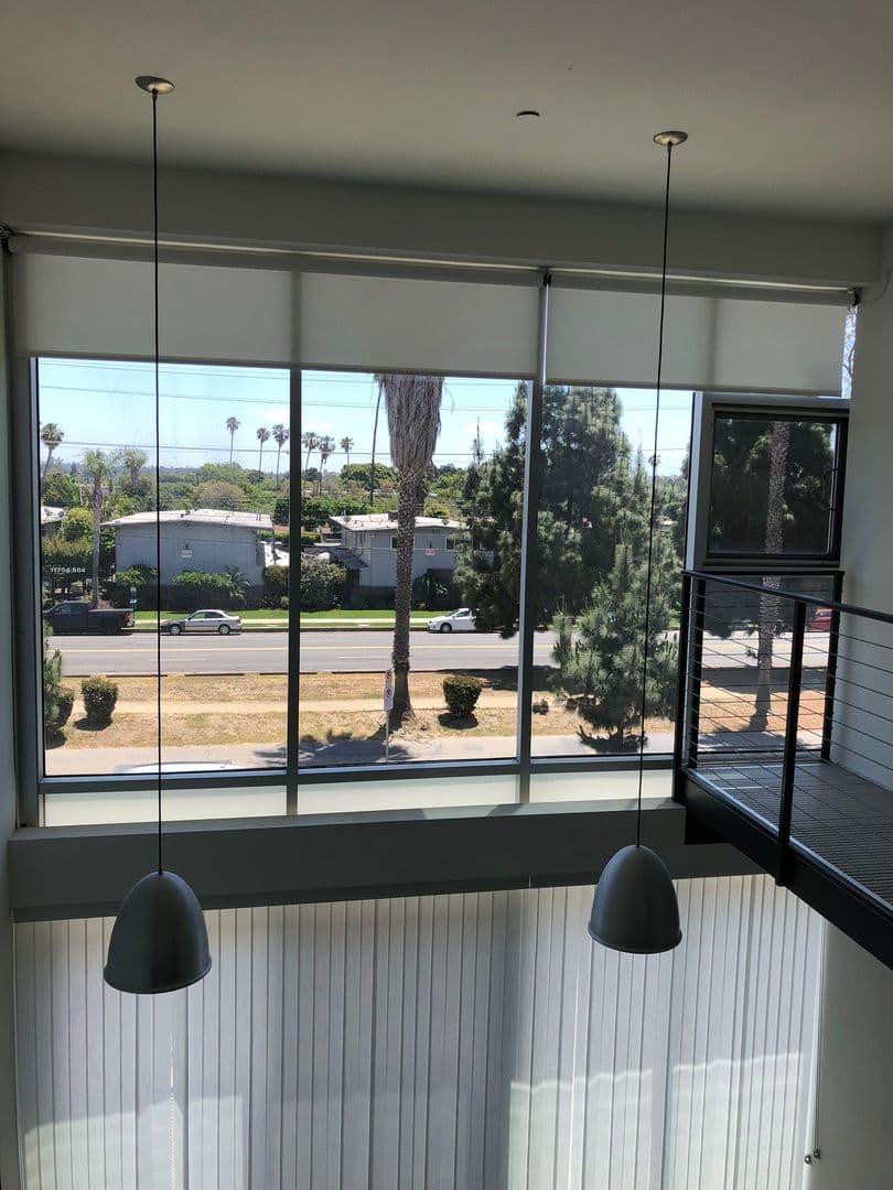 Los Angeles Apartment: 11811 Culver Blvd