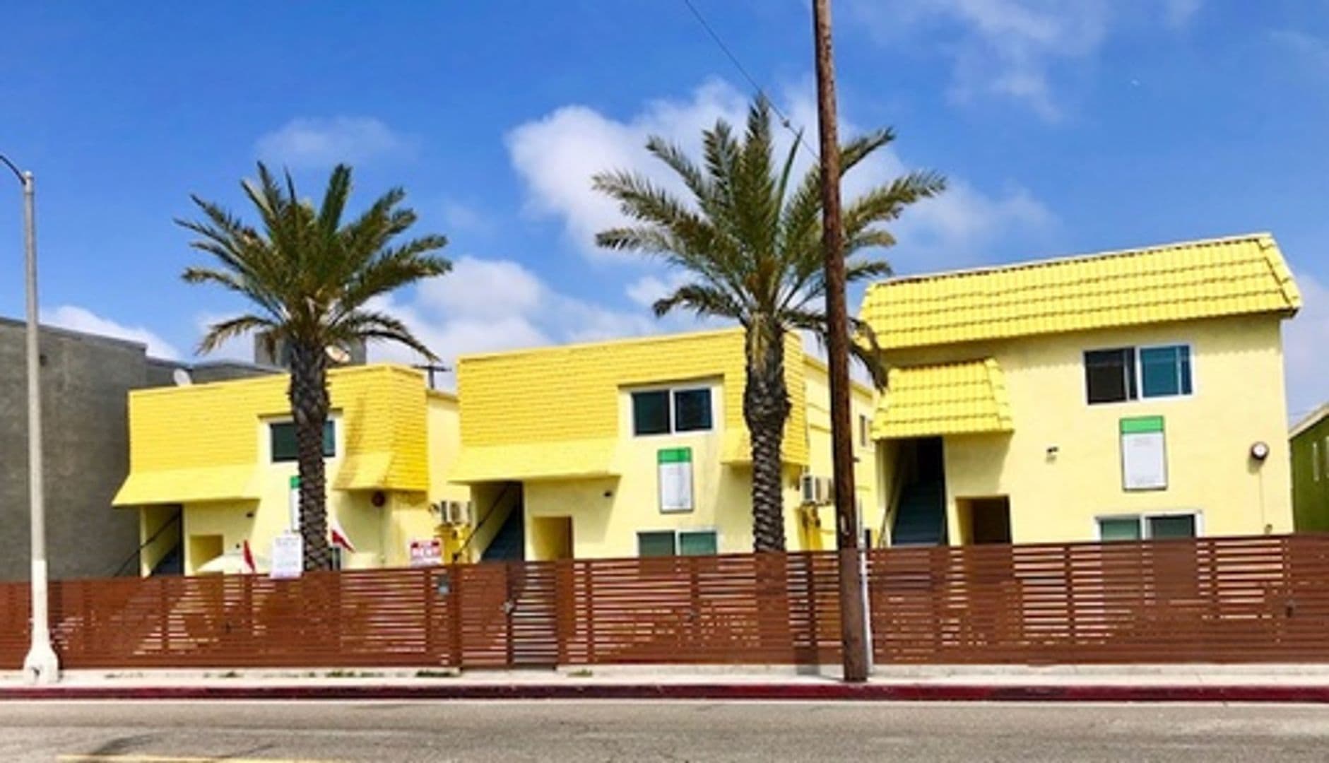 Venice Apartment: 2504 Pacific Ave.