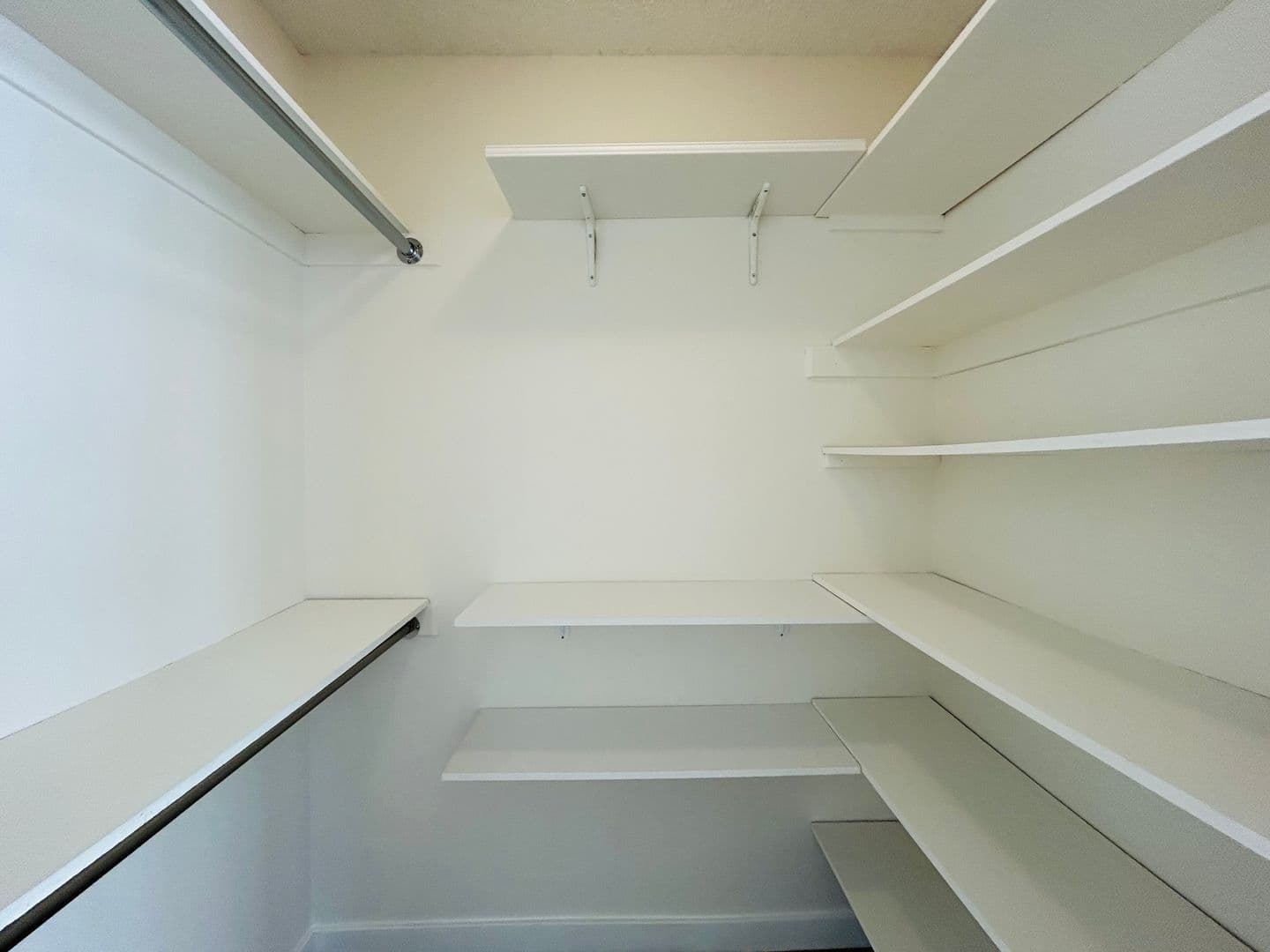 Los Angeles Apartment: 8815 W. 3rd St.