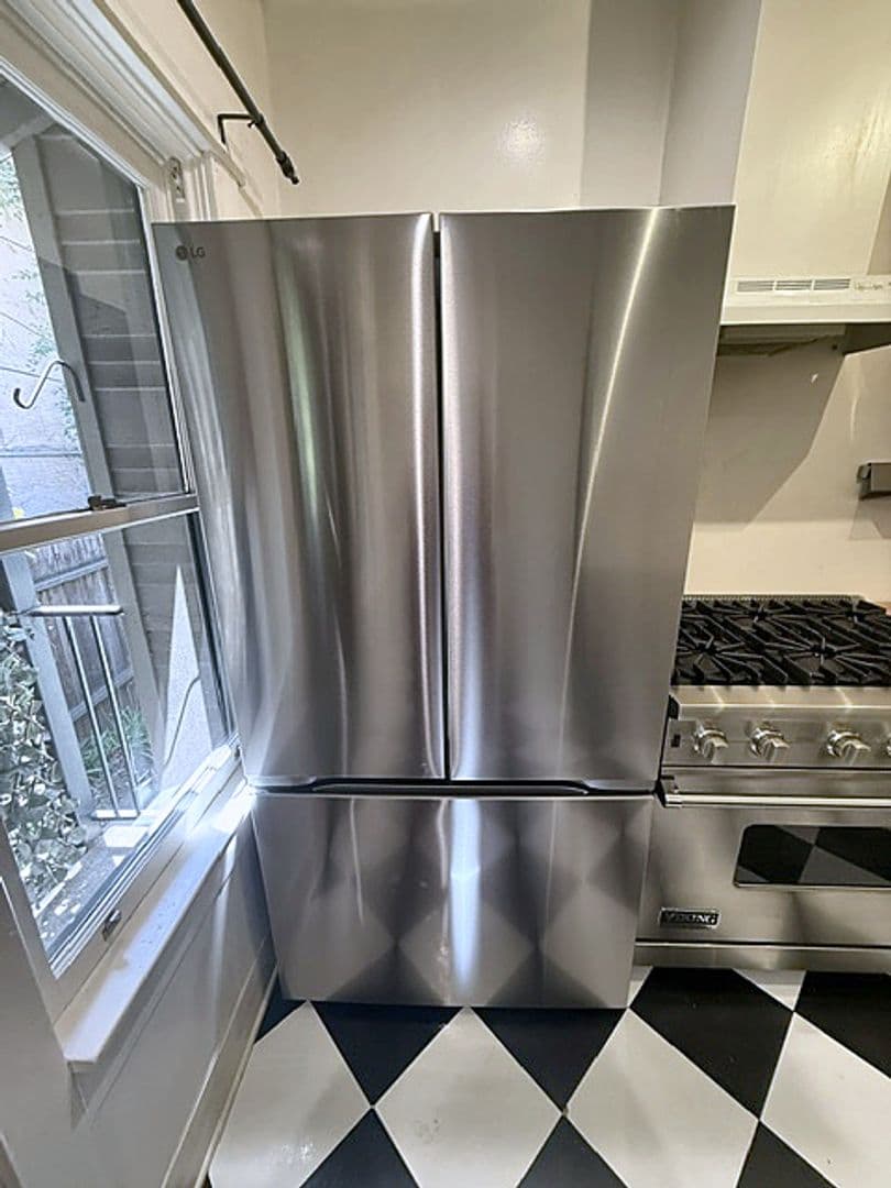 Pasadena Apartment: 1278 N Hudson Ave