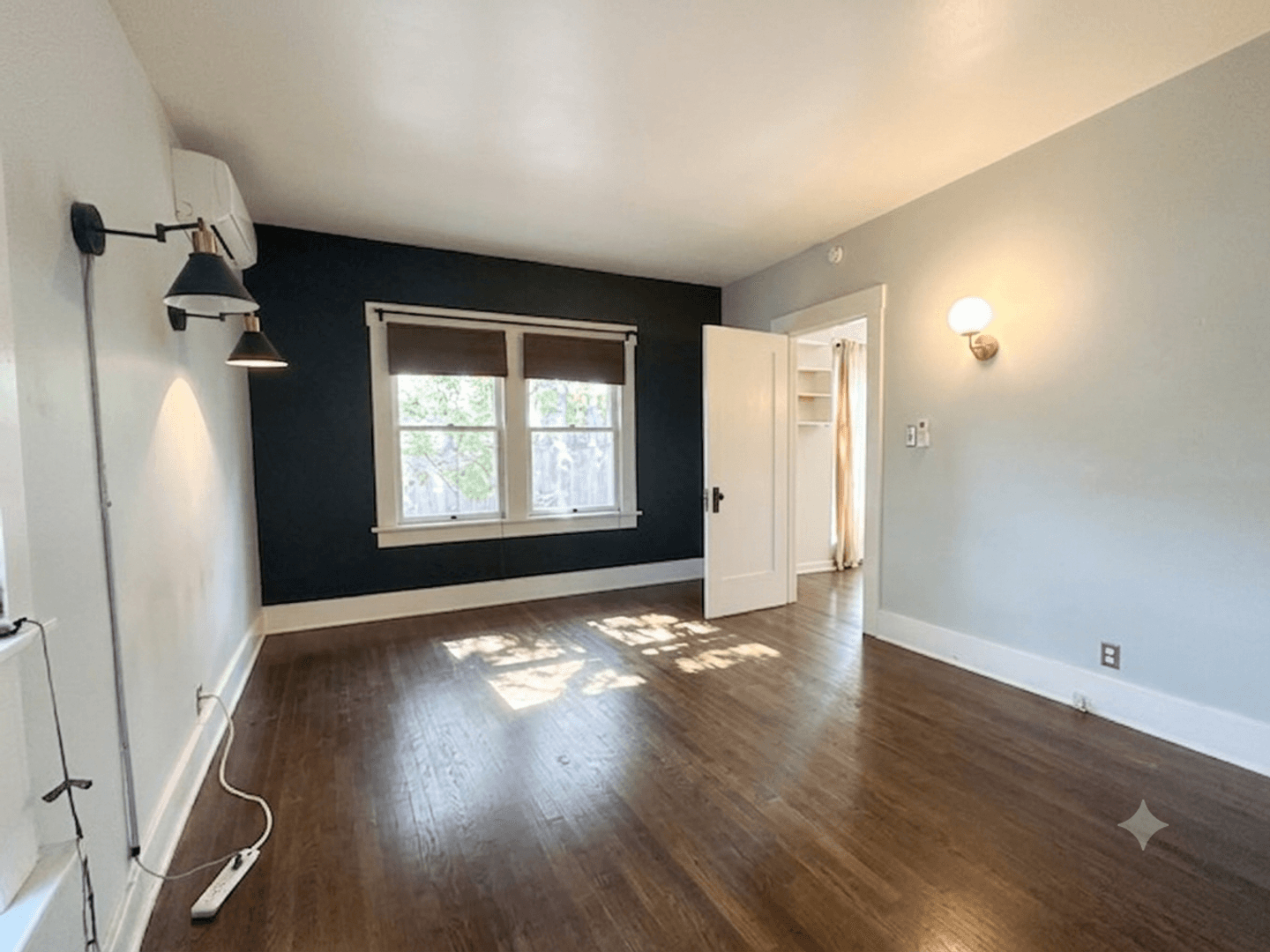 Pasadena Apartment: 1278 N Hudson Ave