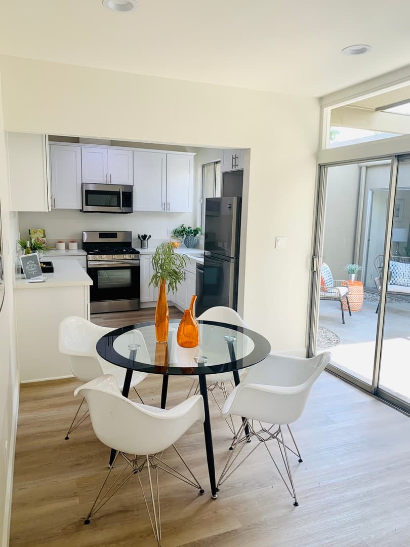 South Pasadena Apartment: 1777 Grevelia St.
