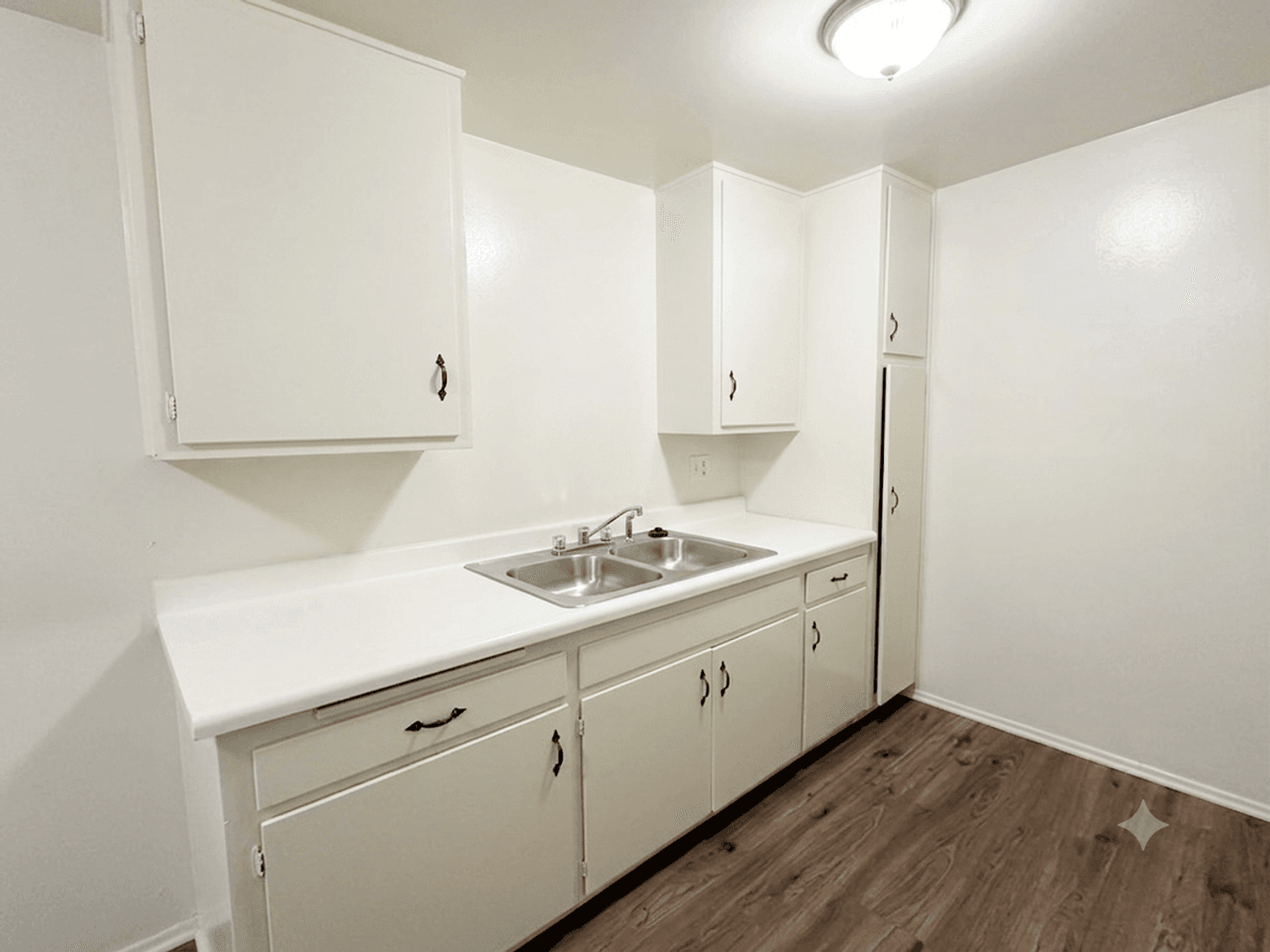 Monrovia Apartment: 714 W Foothill Blvd.