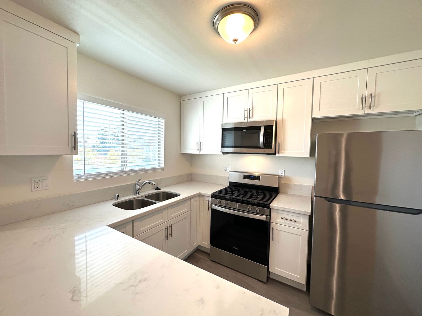 Pasadena Apartment: 160 S Michgan Ave.