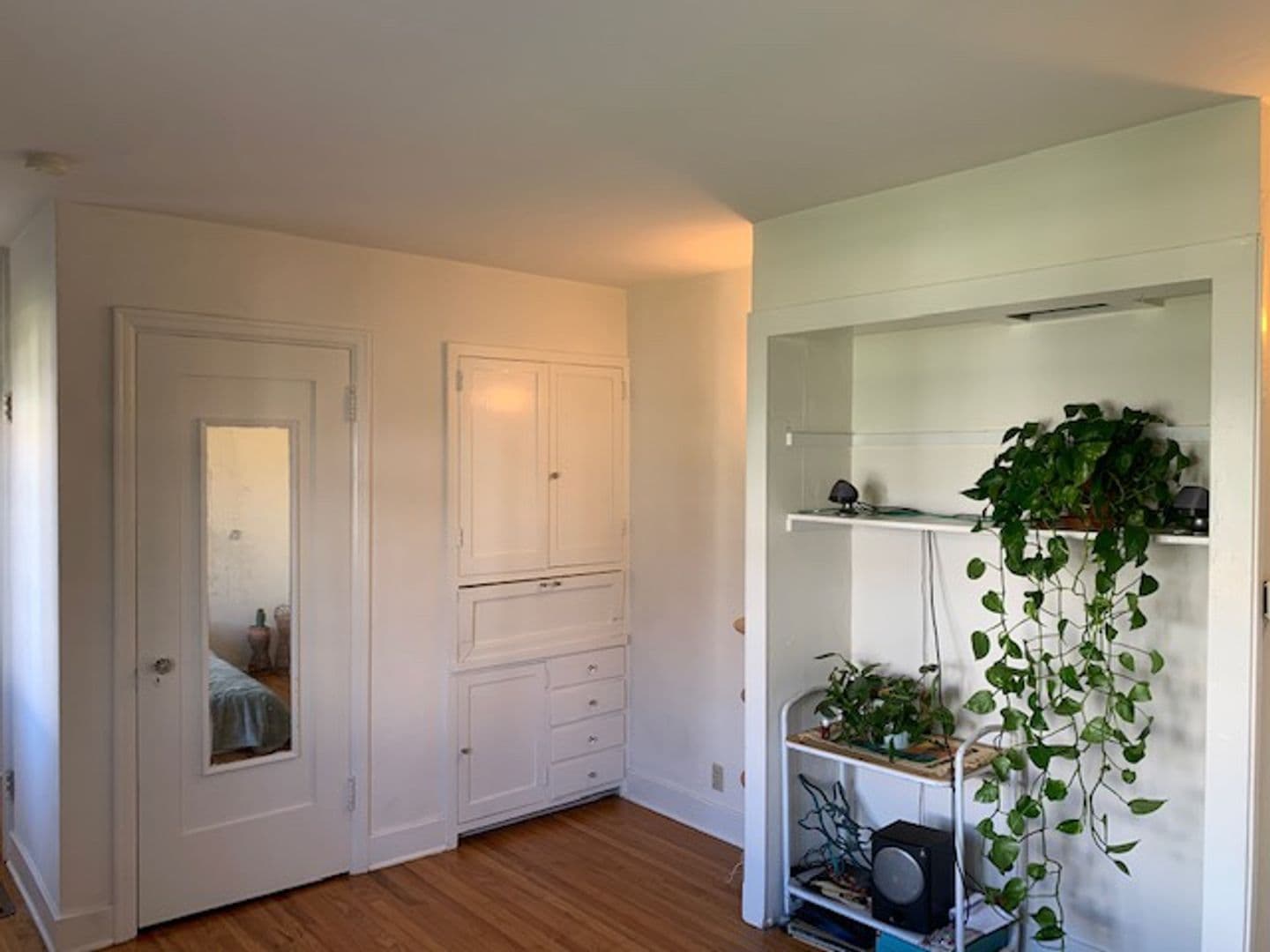 South Pasadena Apartment: 1415 Bank  Street