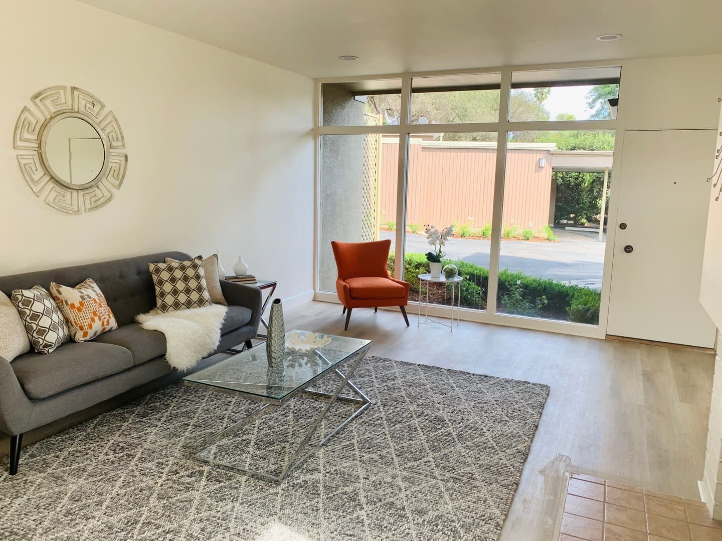 South Pasadena Apartment: 1777 Grevelia St.