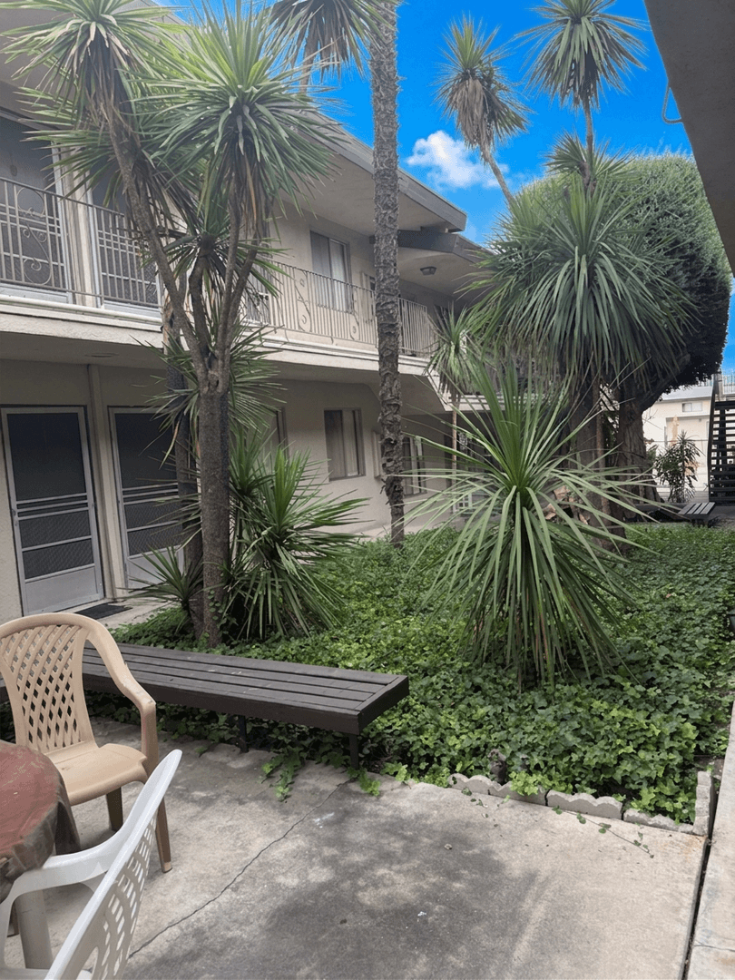 Monrovia Apartment: 714 W Foothill Blvd.