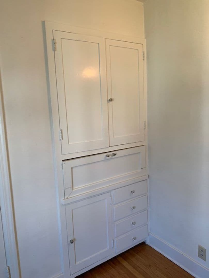 South Pasadena Apartment: 1415 Bank  Street