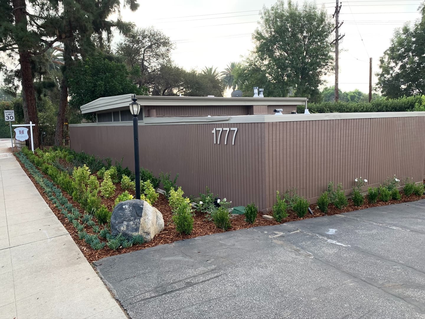 South Pasadena Apartment: 1777 Grevelia St.