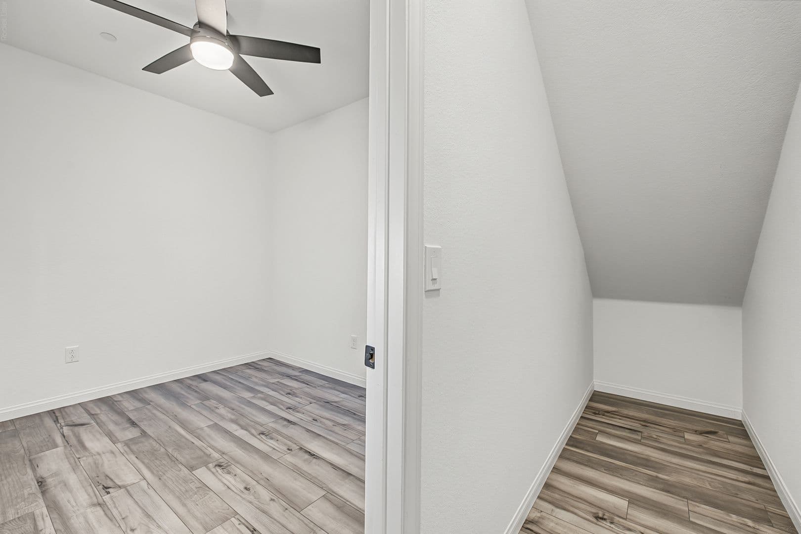 Las Vegas House: 10207 Canyon Mantle St