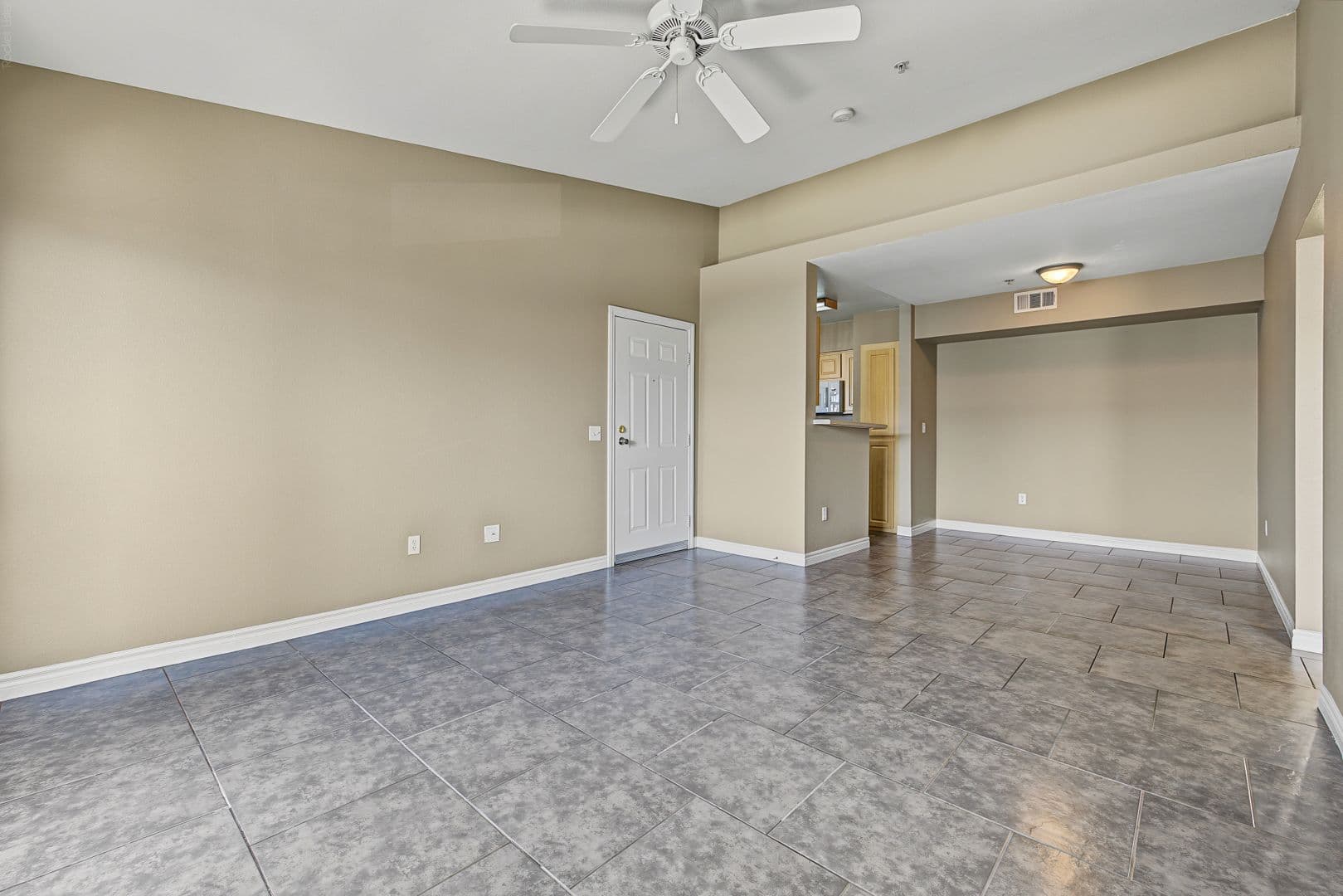LAS VEGAS House: 6955 N DURANGO #3082