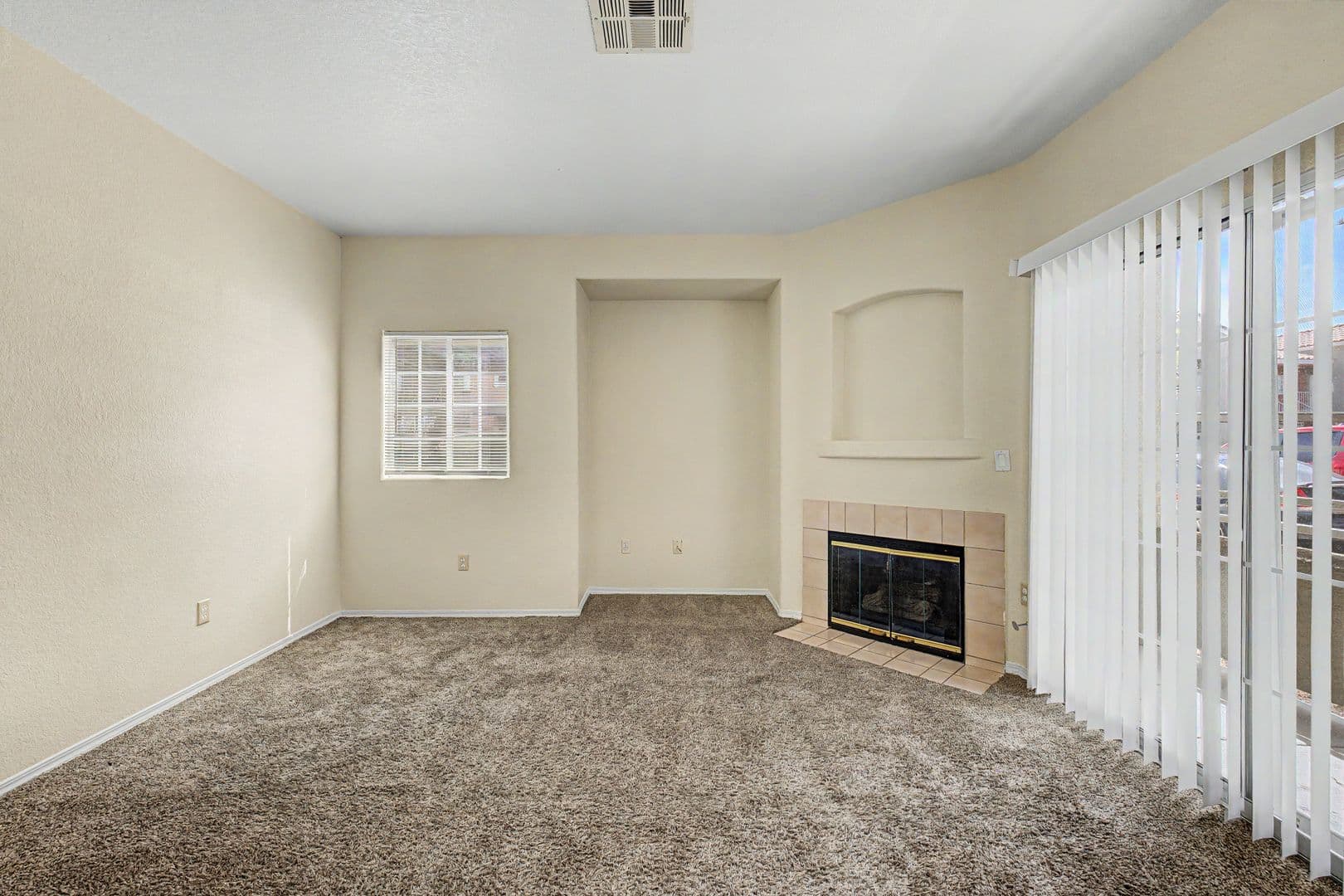 LAS VEGAS House: 4730 E CRAIG RD BLDG #16 UNIT #1091