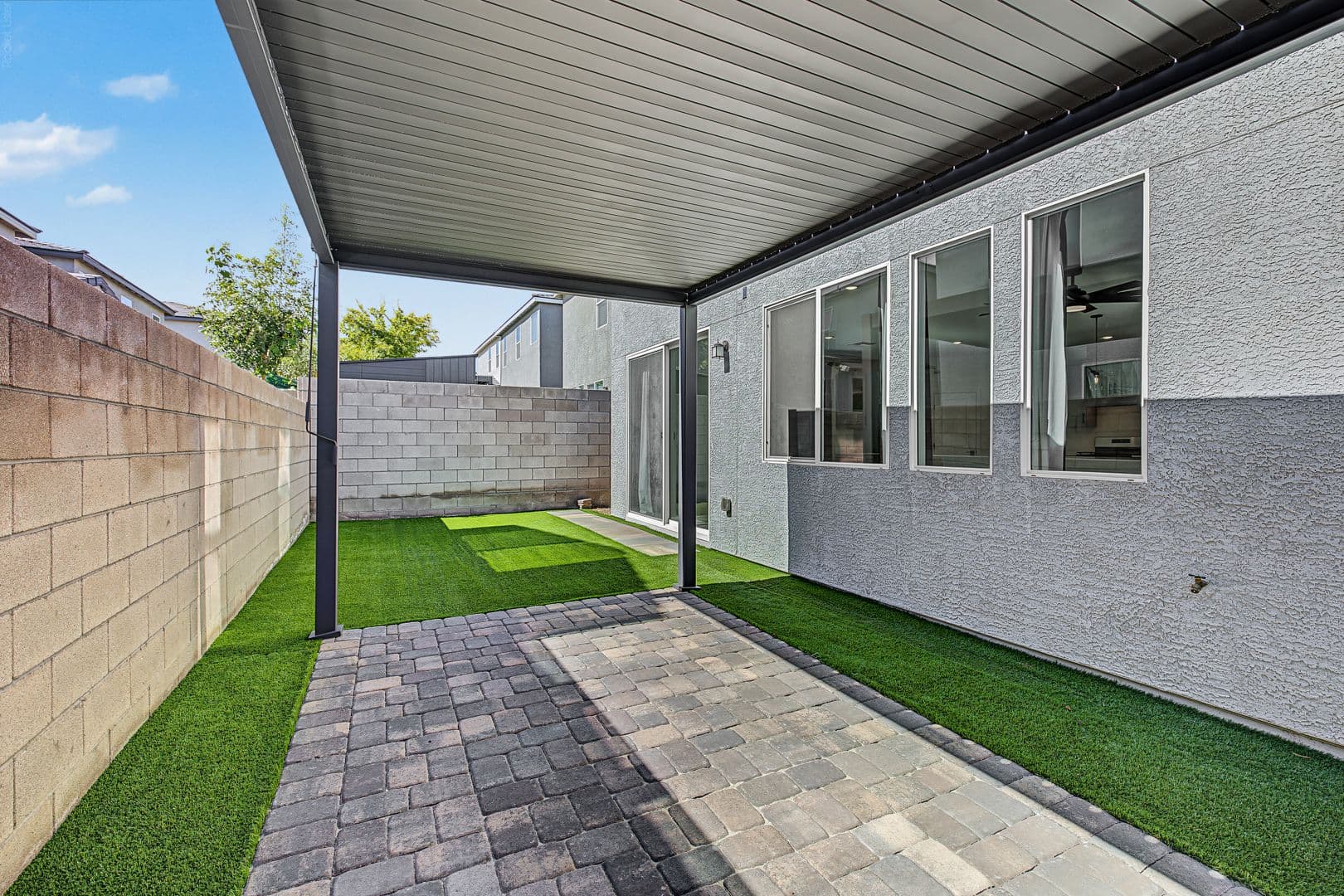 Las Vegas House: 10207 Canyon Mantle St