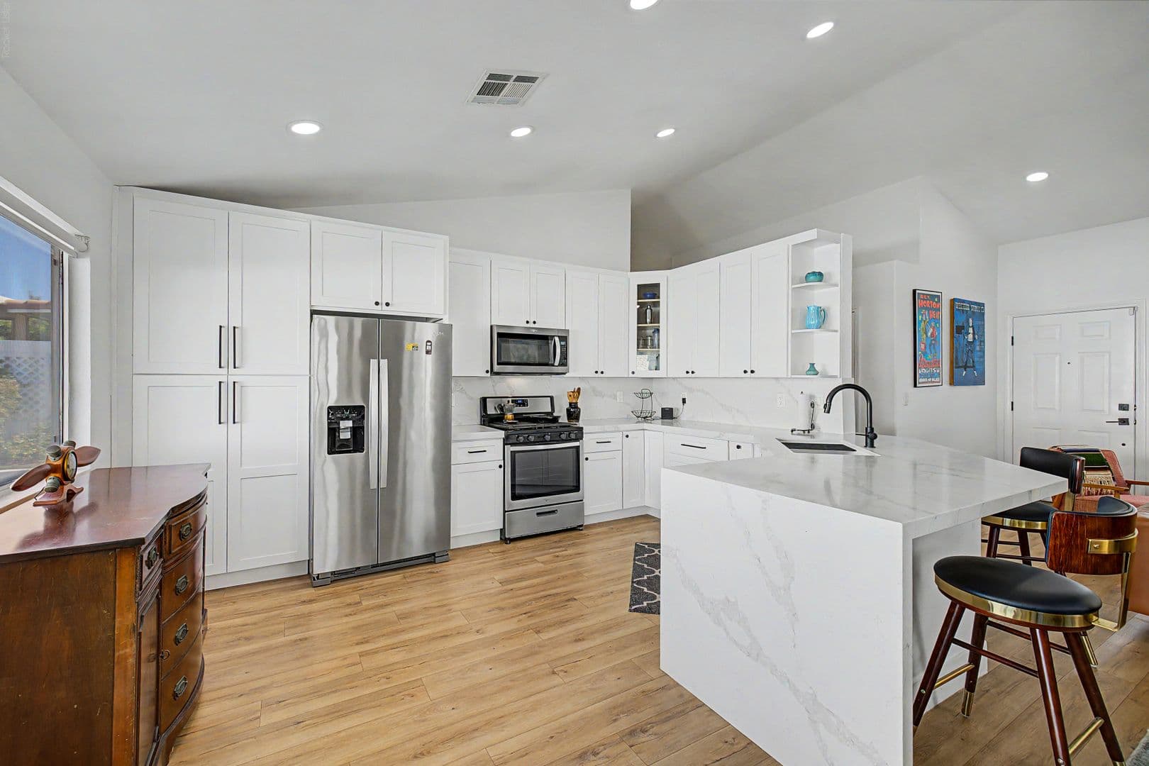 HENDERSON House: 679 SCENIC TIERRA LN