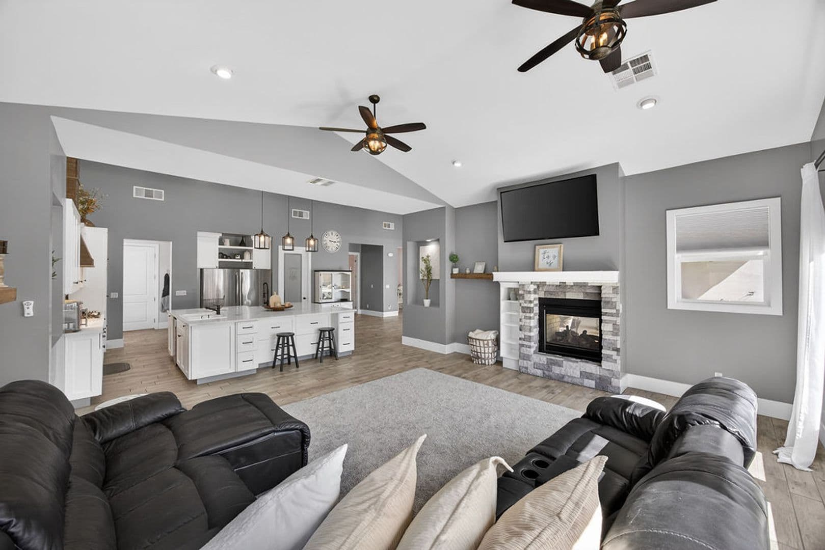 Las Vegas House: 5865 Egan Crest Dr