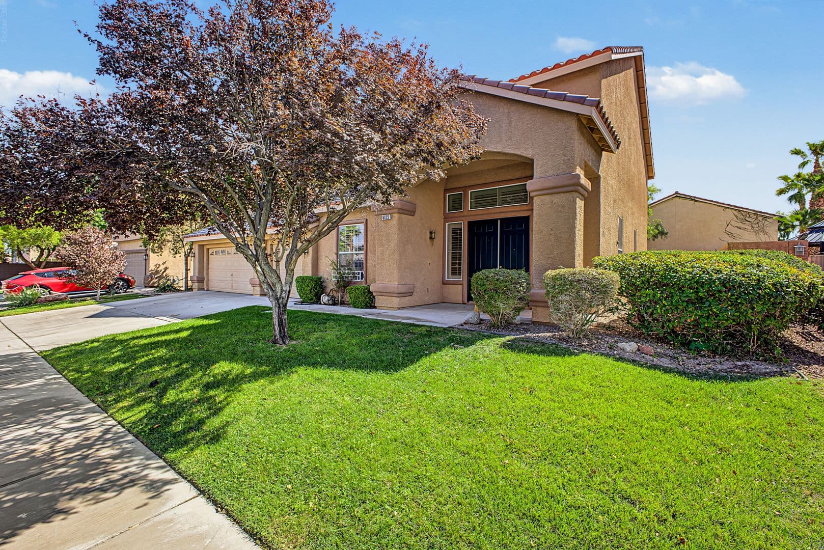 LAS VEGAS House: 6125 MARKLEHAM