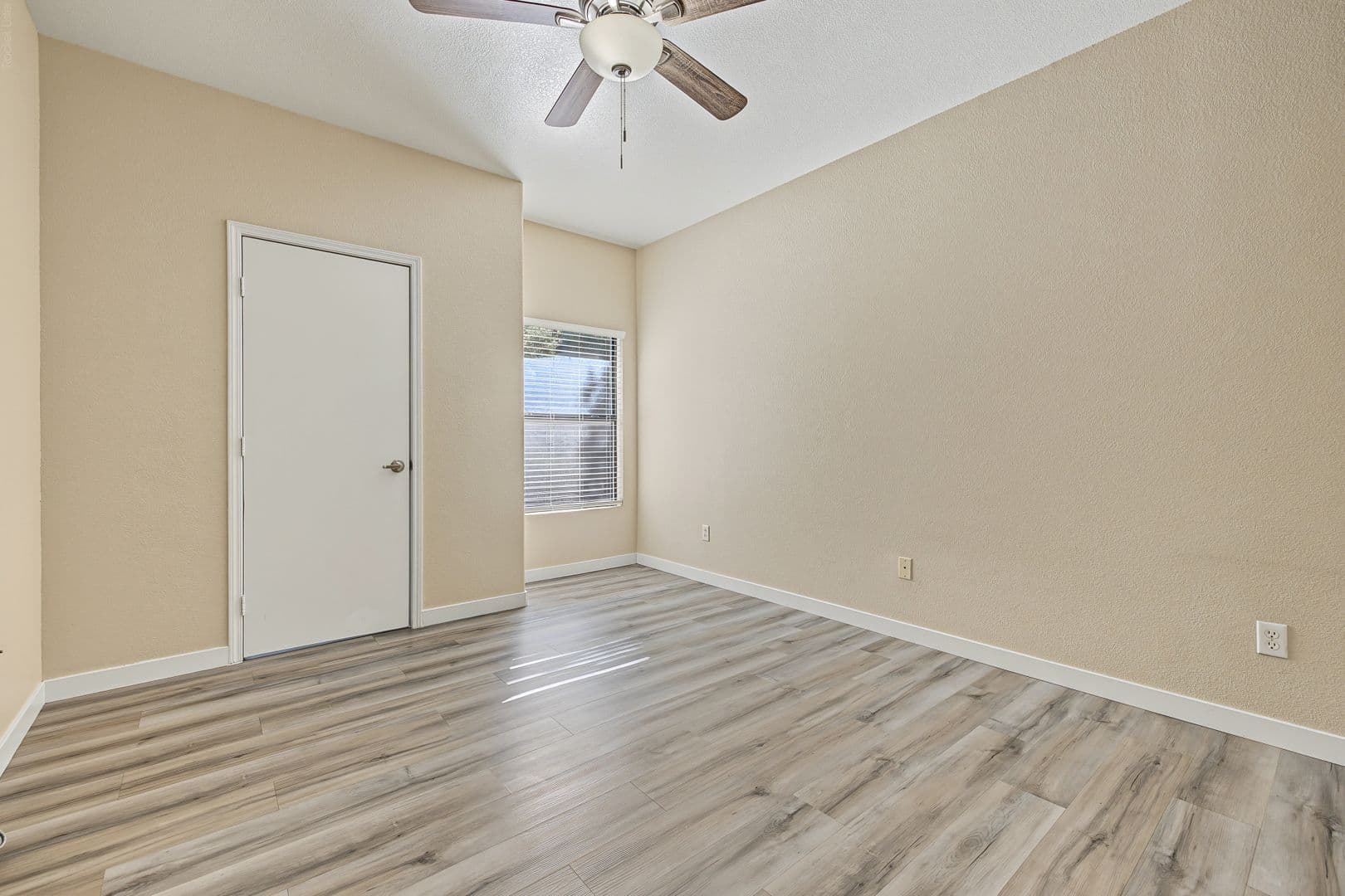 Las Vegas House: 8250 North Grand Canyon #2149