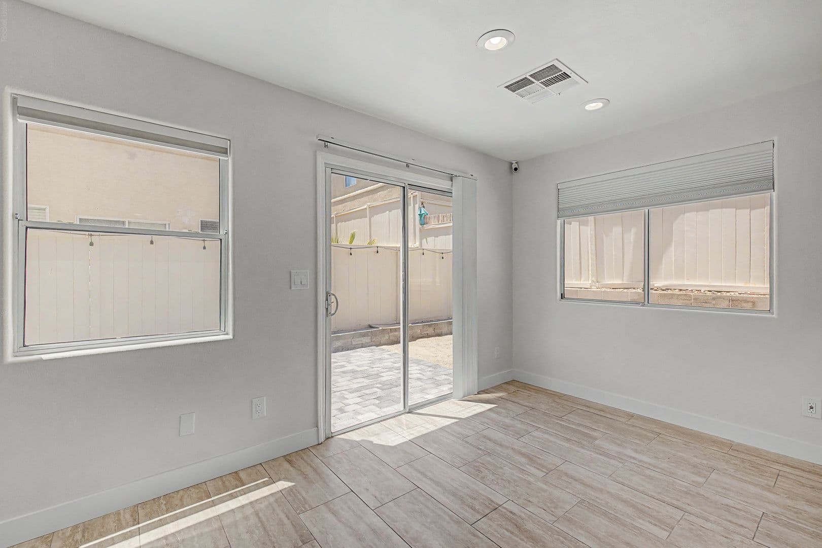 LAS VEGAS House: 8168 NEW LEAF AVE