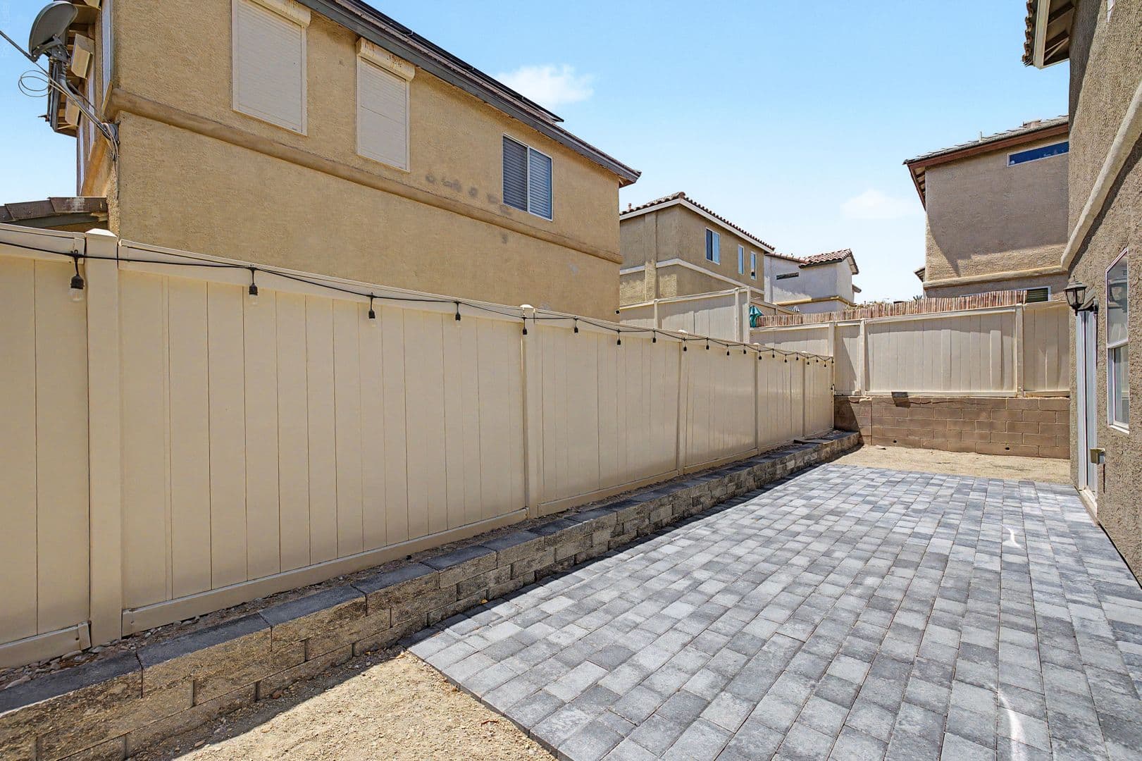 LAS VEGAS House: 8168 NEW LEAF AVE