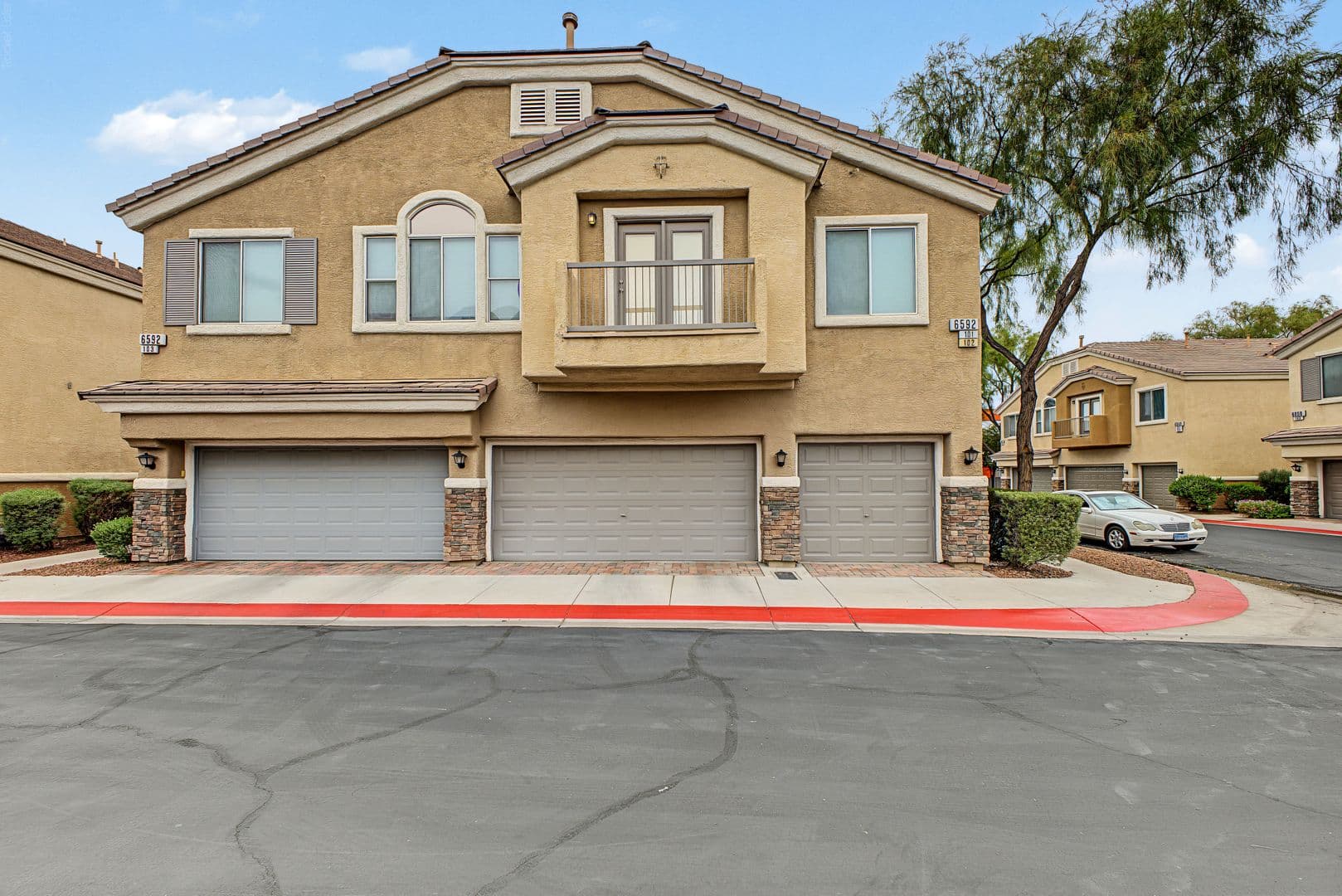 Henderson House: 6592 Strolling Plains Ln #101