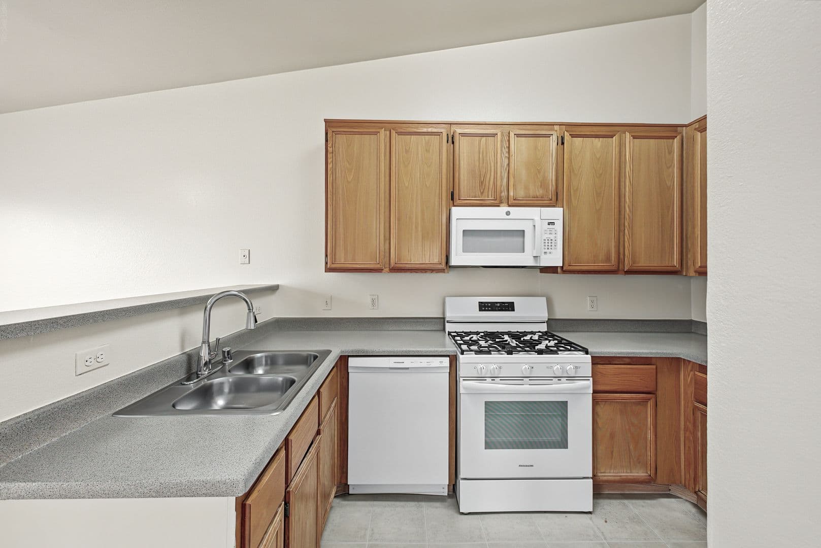 LAS VEGAS House: 4730 E CRAIG RD  BLDG #29 UNIT #2169