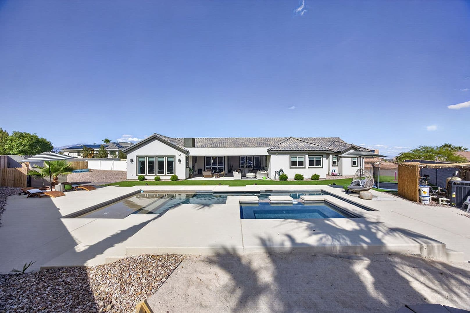 Las Vegas House: 5865 Egan Crest Dr