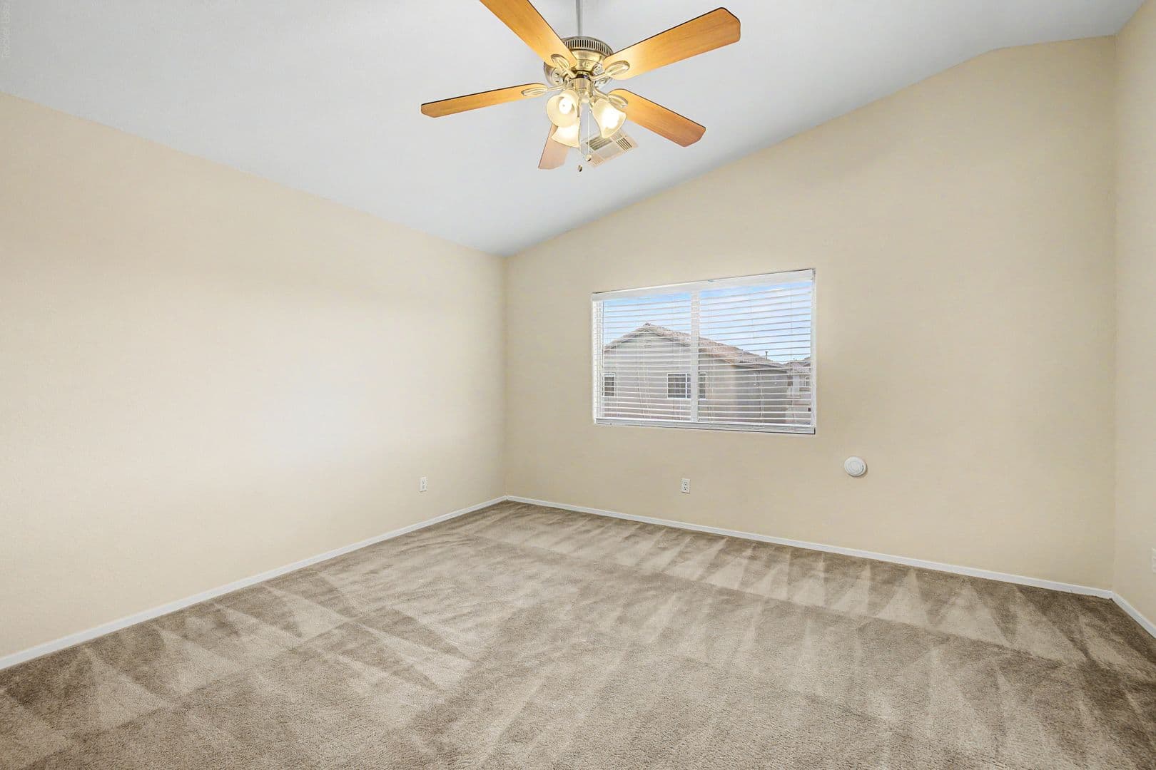N LAS VEGAS House: 3721 GRETCHEN CT