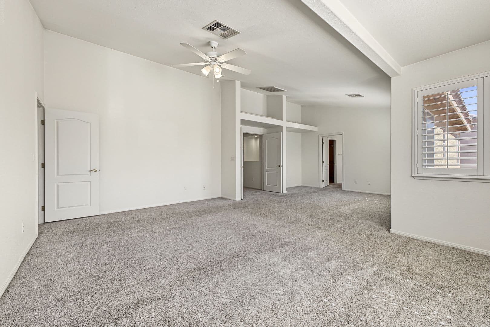 LAS VEGAS House: 6125 MARKLEHAM