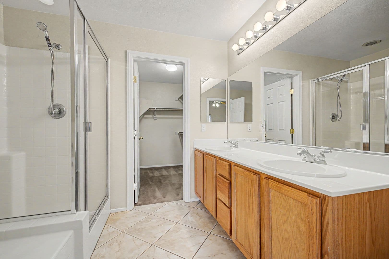 N LAS VEGAS House: 3721 GRETCHEN CT