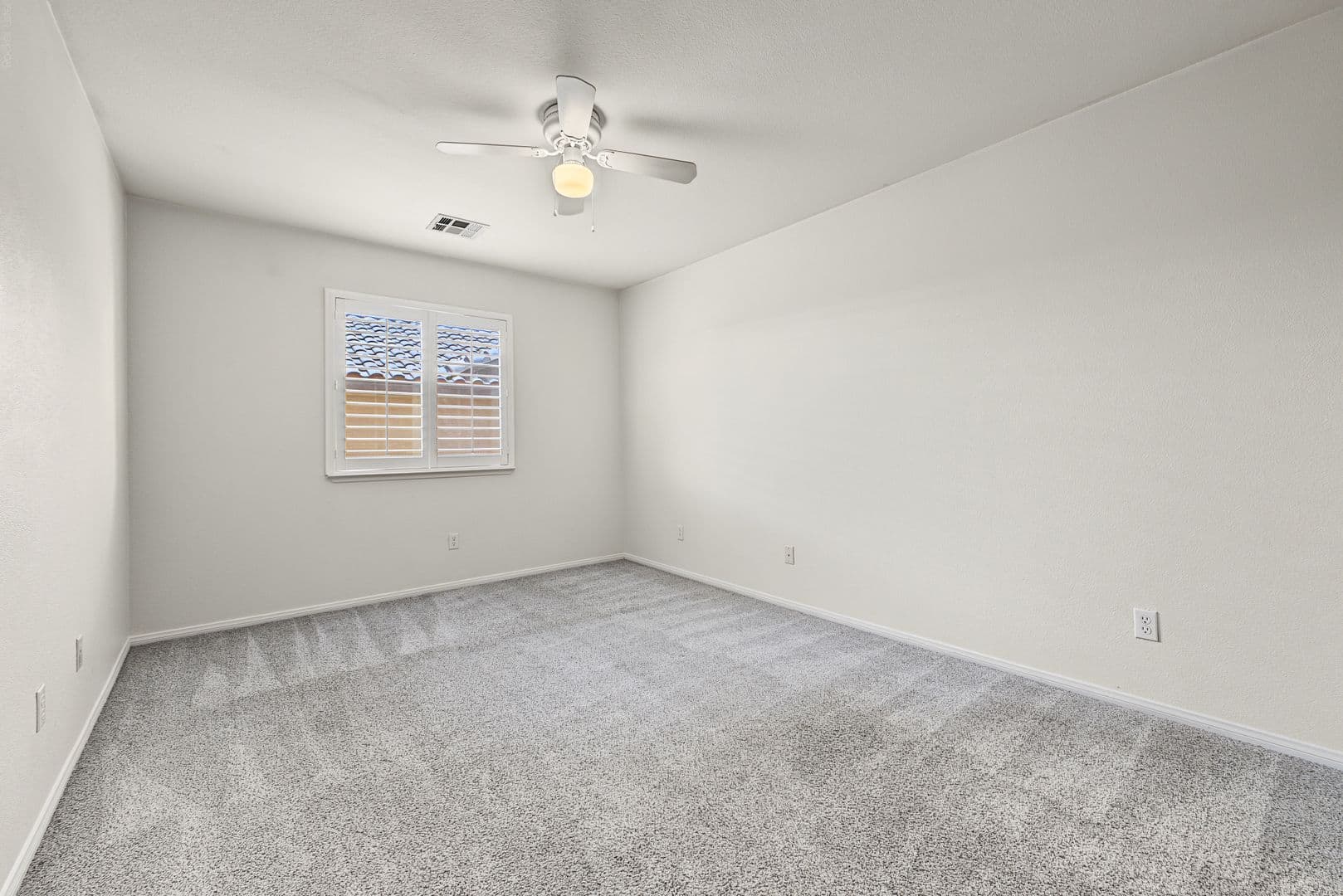 LAS VEGAS House: 6125 MARKLEHAM