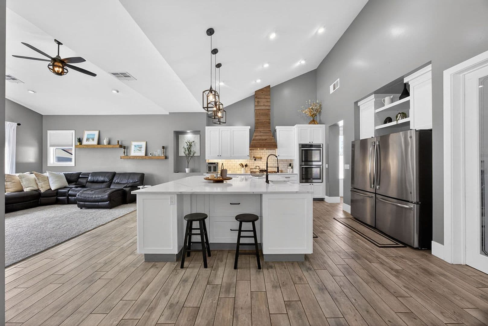 Las Vegas House: 5865 Egan Crest Dr