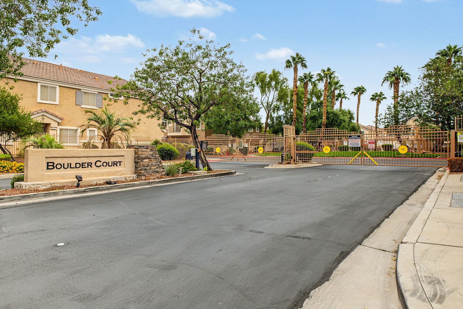 Henderson House: 6592 Strolling Plains Ln #101