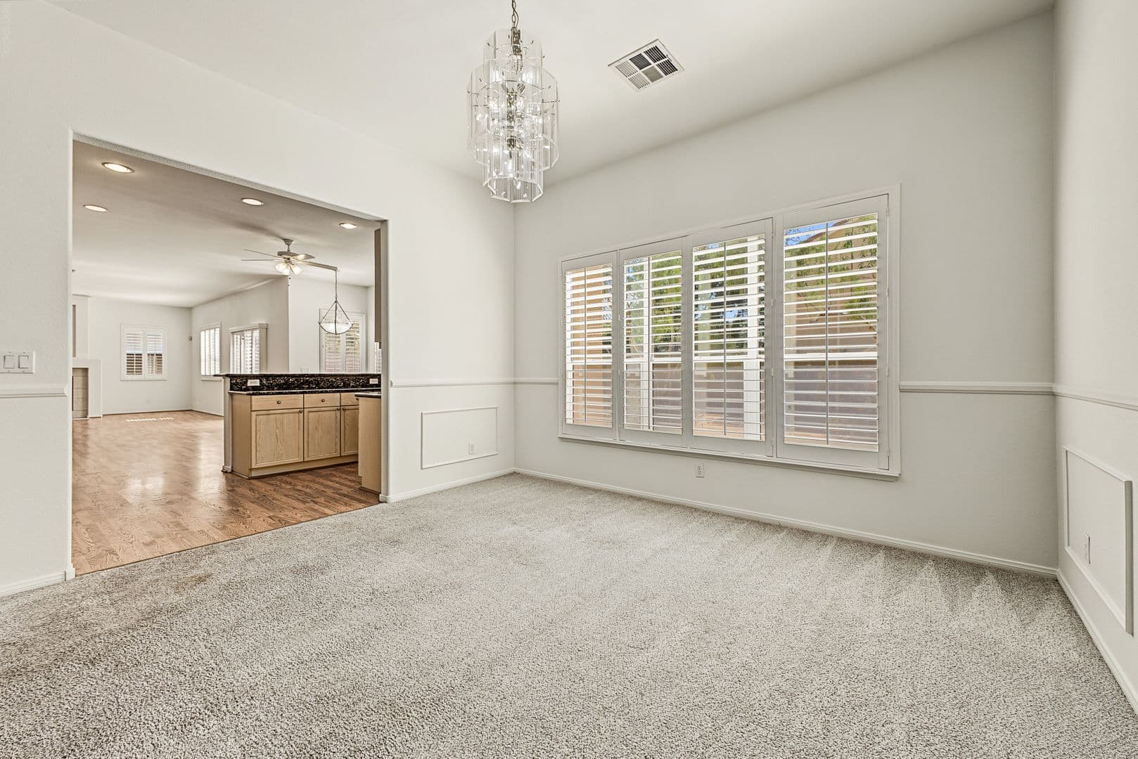 LAS VEGAS House: 6125 MARKLEHAM