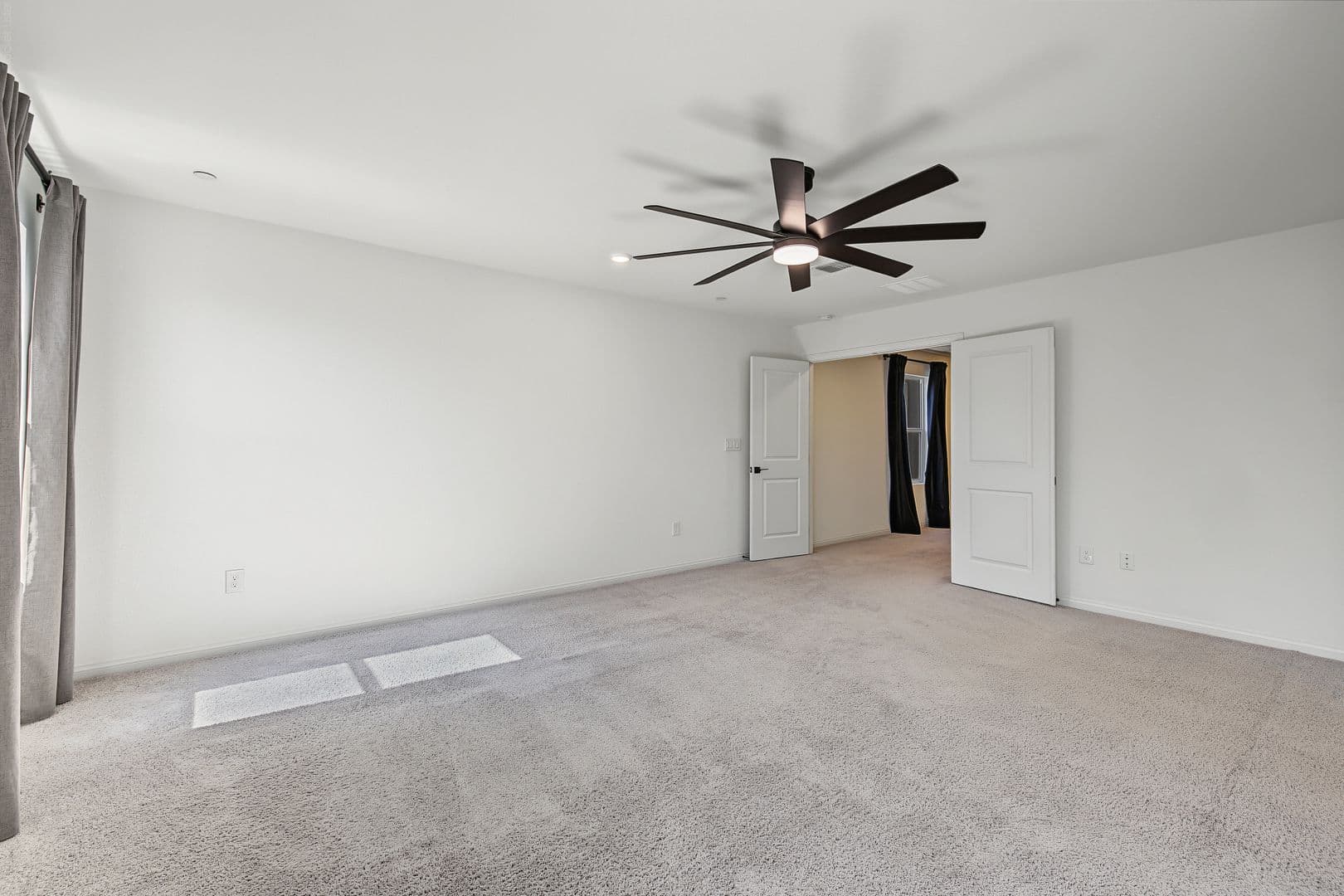Las Vegas House: 10207 Canyon Mantle St