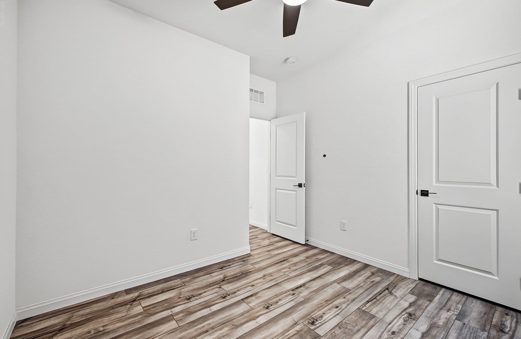 Las Vegas House: 10207 Canyon Mantle St